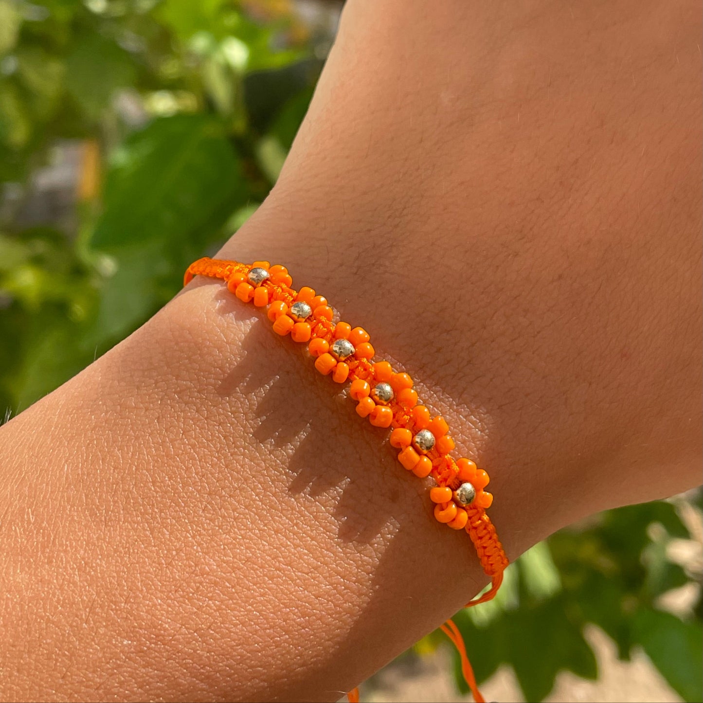 Bracciale fiorellino in 11 colori