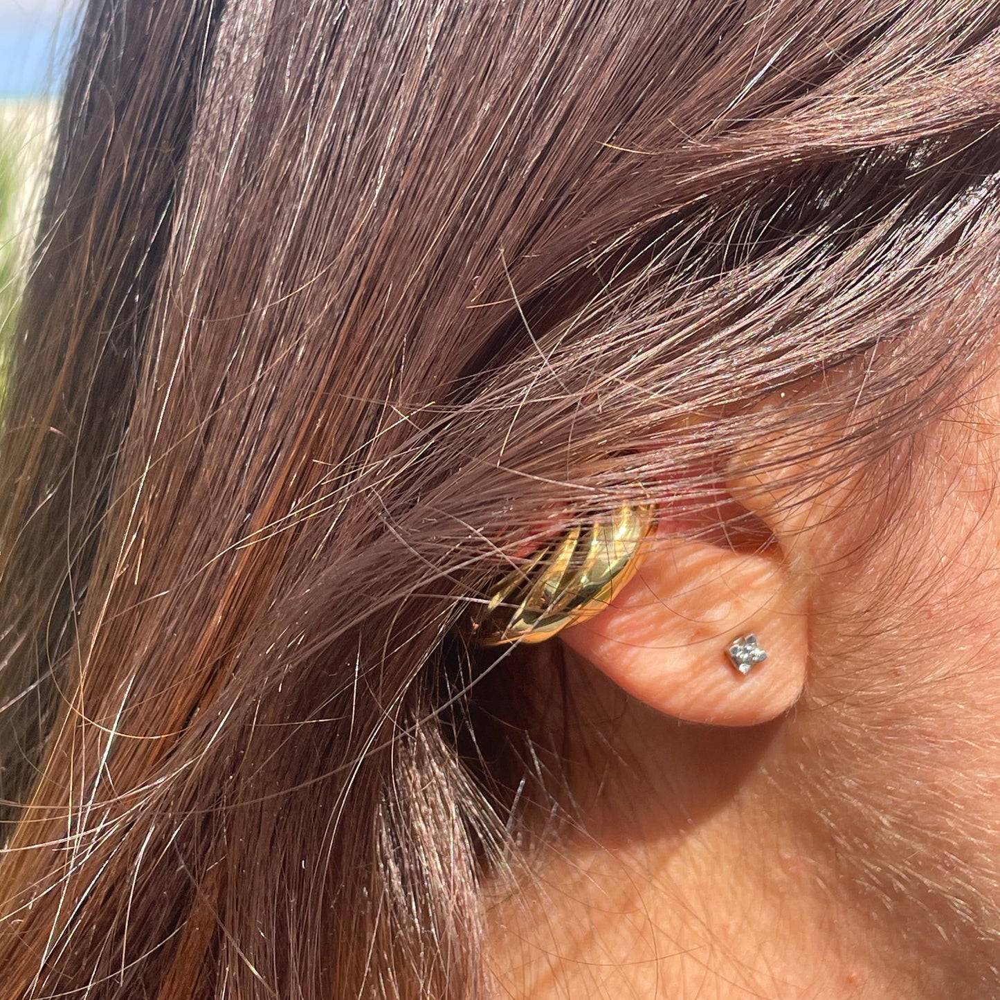 Ear cuff ondeggiante grande in 2 colori