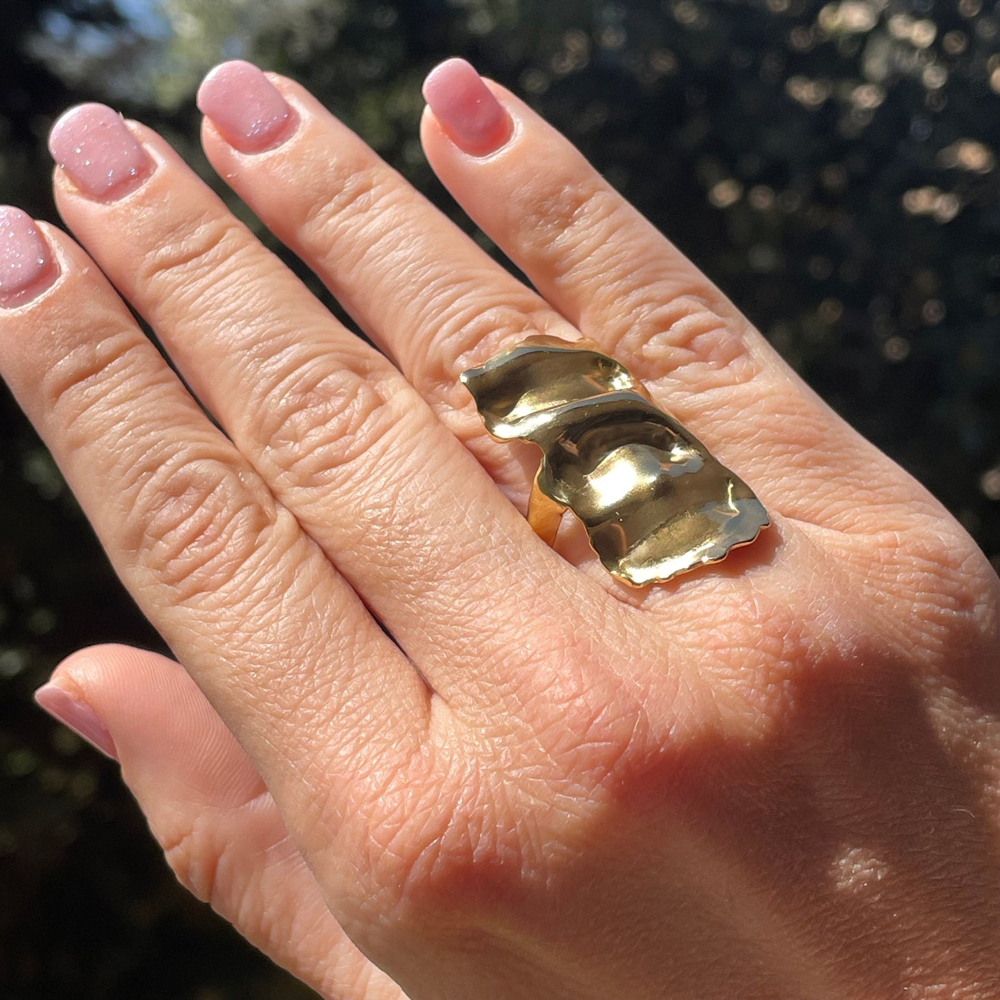 Anello ondeggiante