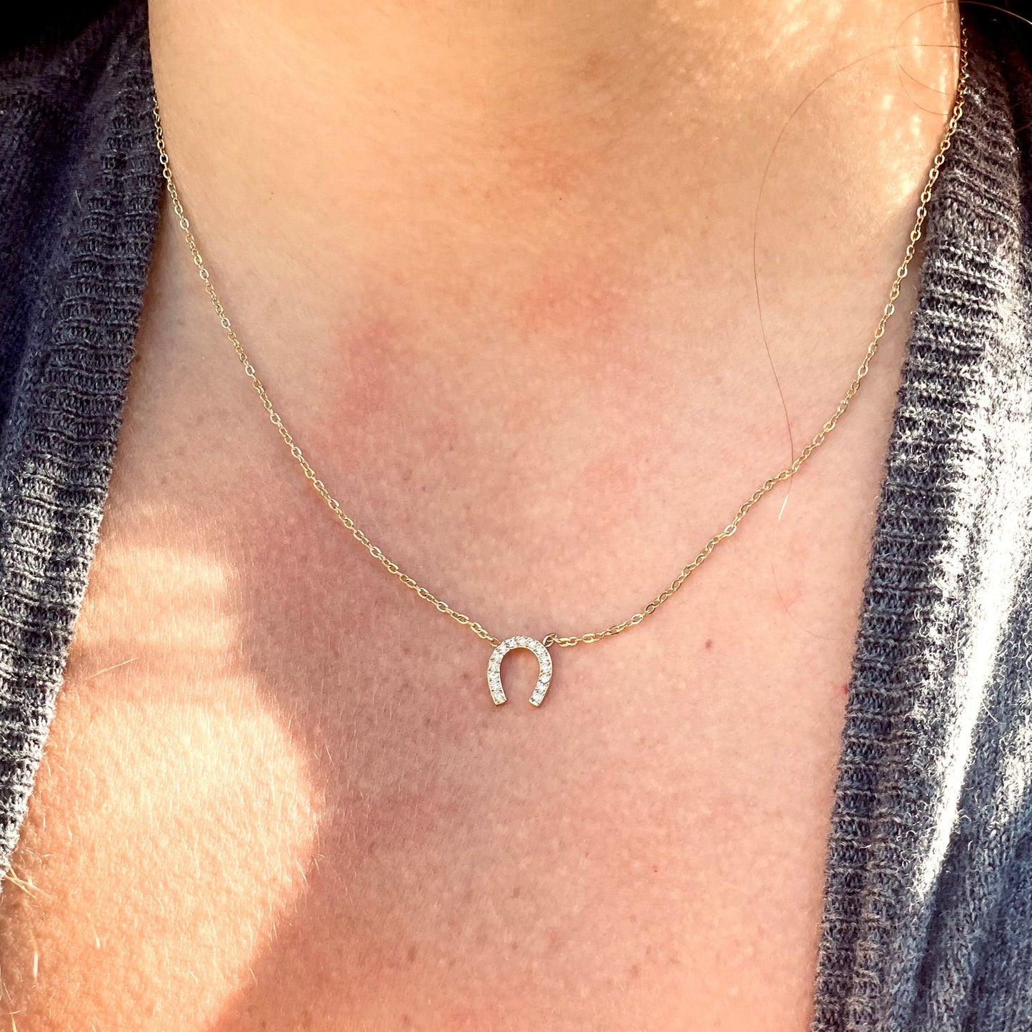 Collana ferro di cavallo in 2 colori