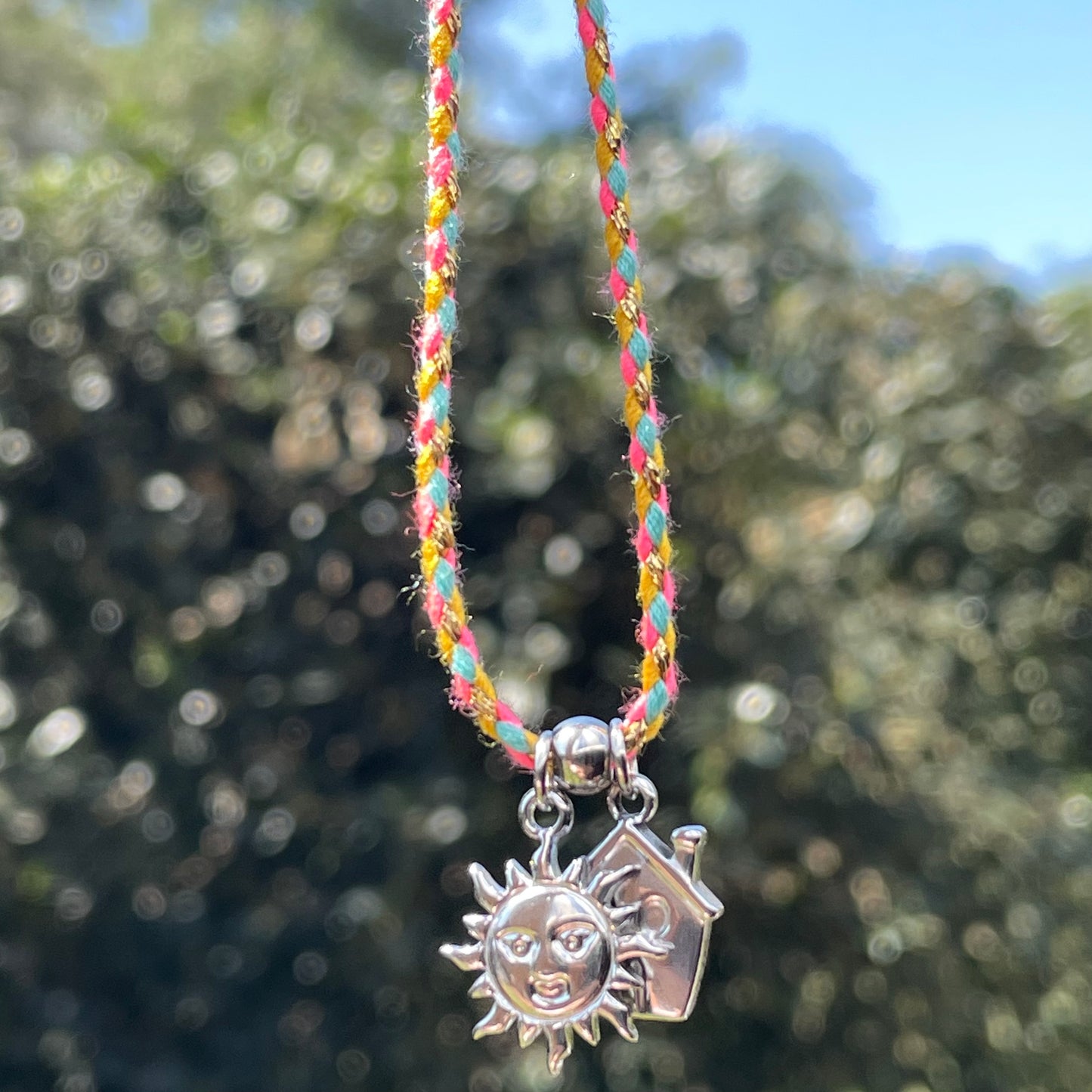 Collana intreccio colorata in 3 colori
