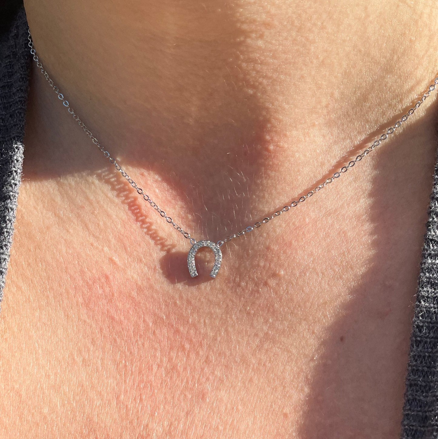Collana ferro di cavallo in 2 colori