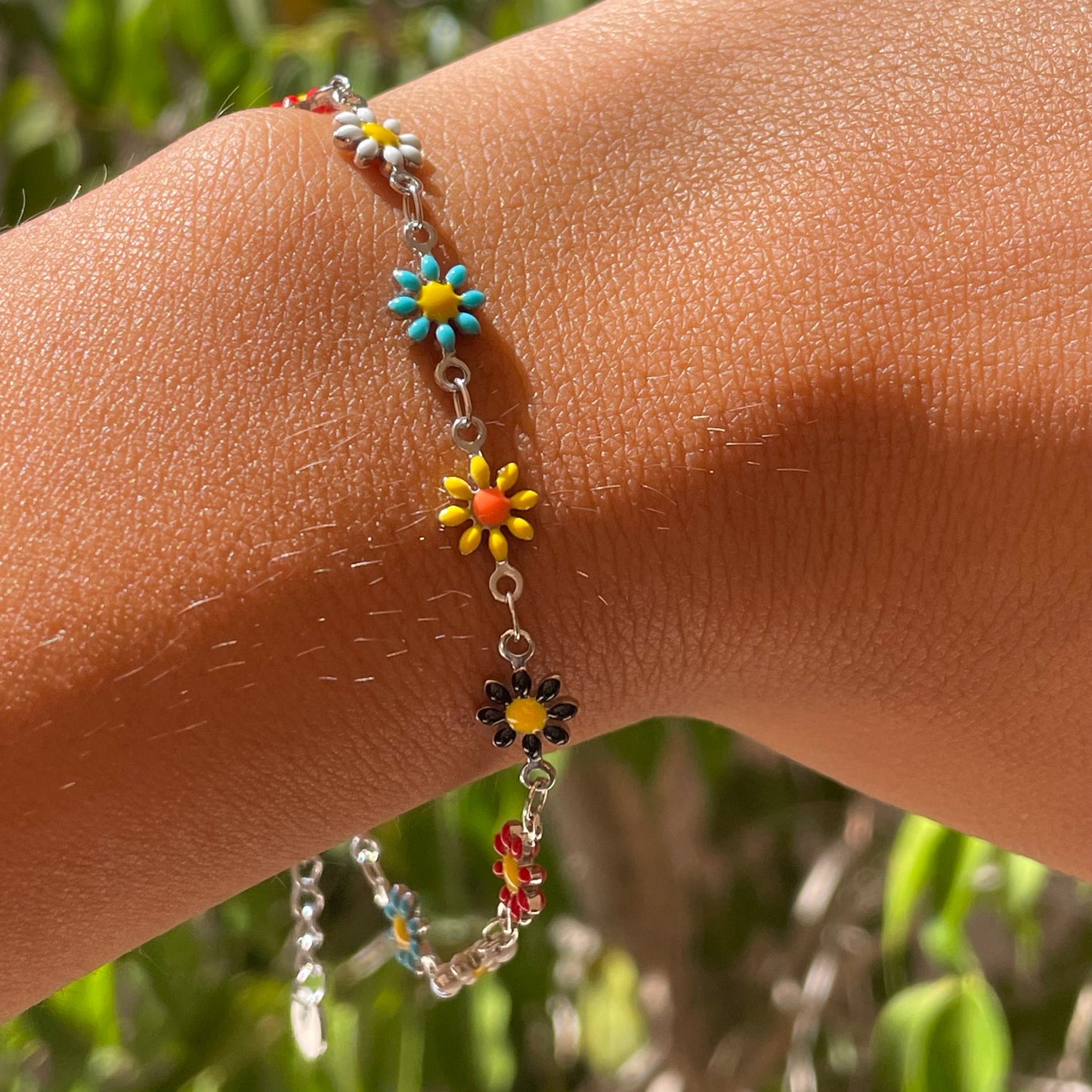 Bracciale con margherite in 9 colori