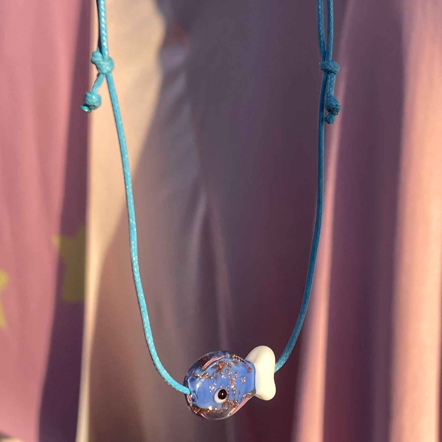 Collana pesciolino in 5 colori