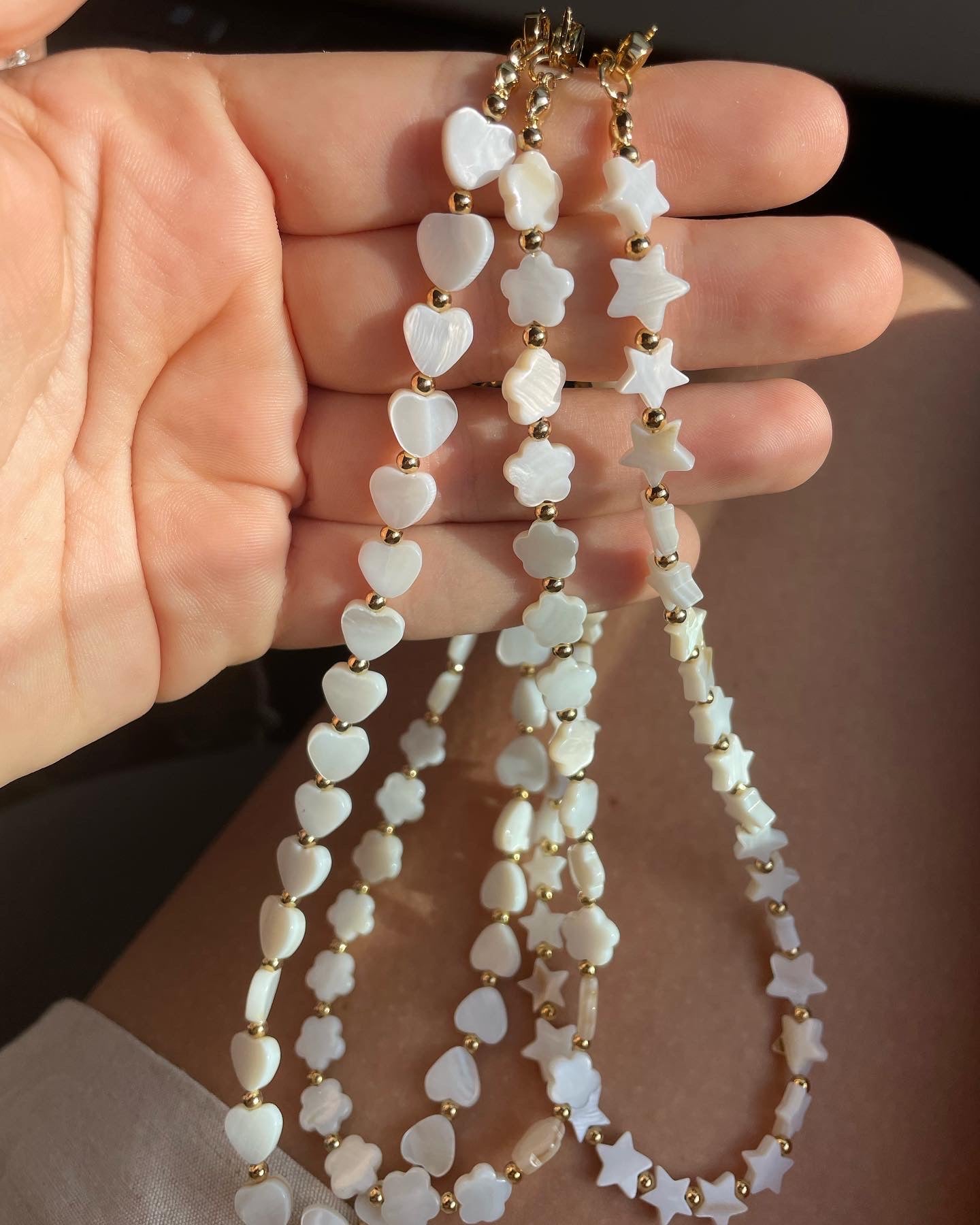 Collana fiori in madreperla
