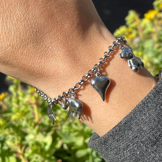 Bracciale charm sonagli in 2 colori
