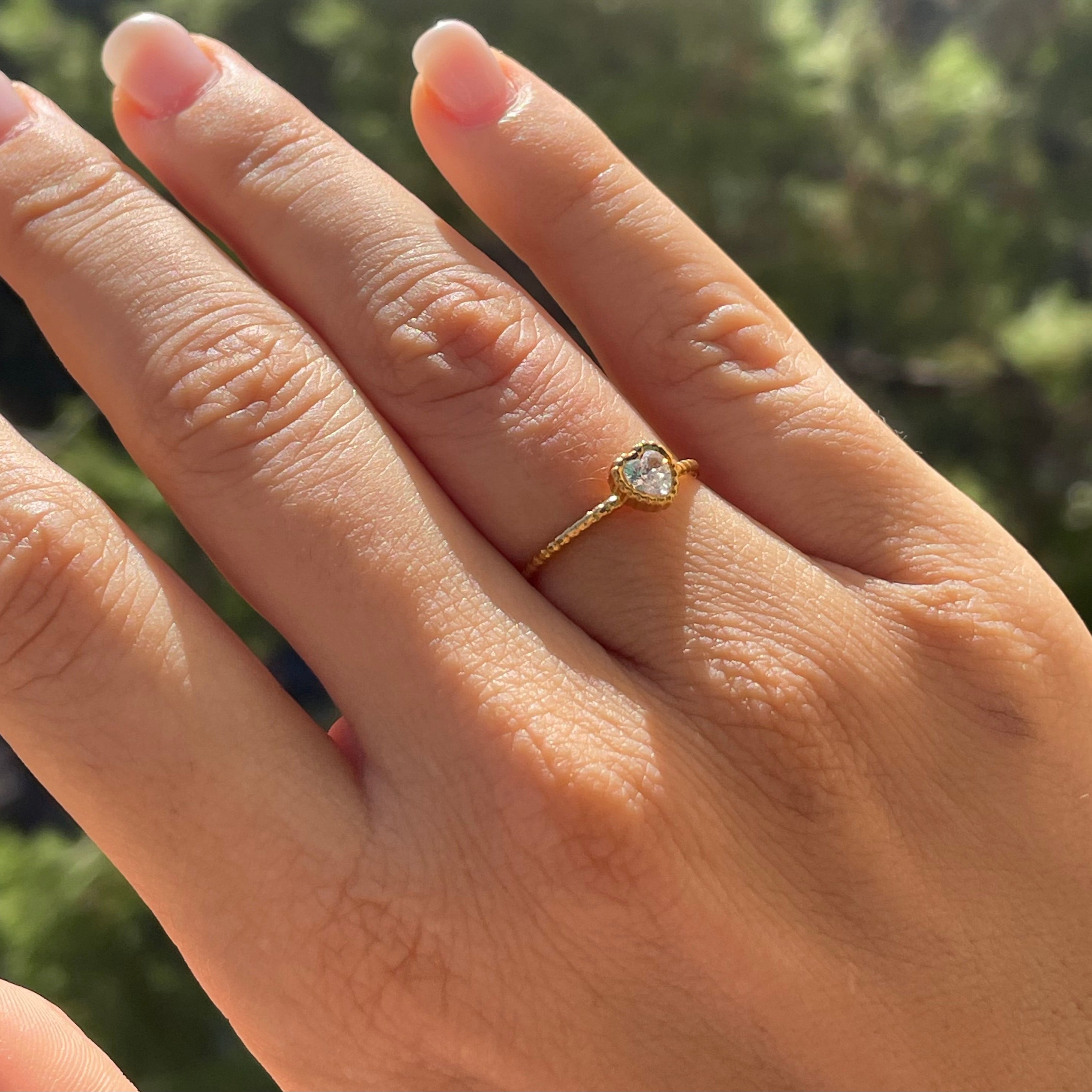 Anello cuoricino in 5 colori