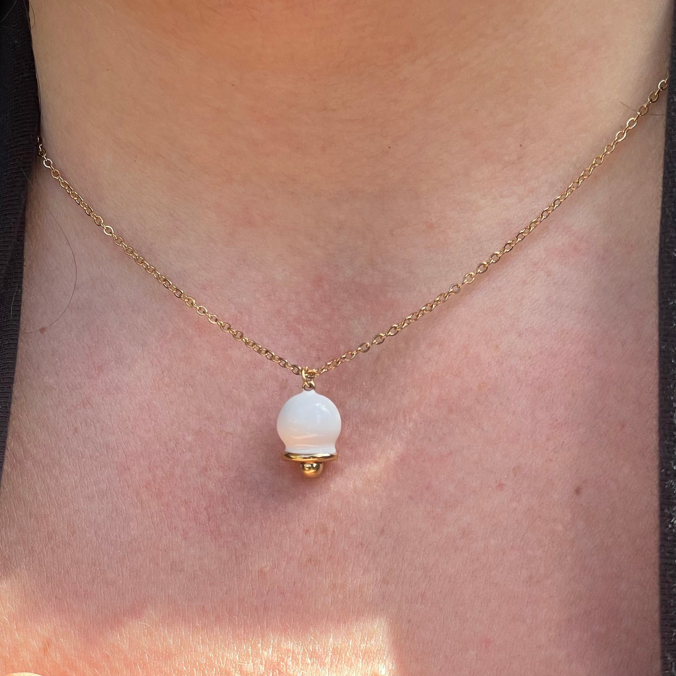 Collana con campanella smaltata in 2 colori
