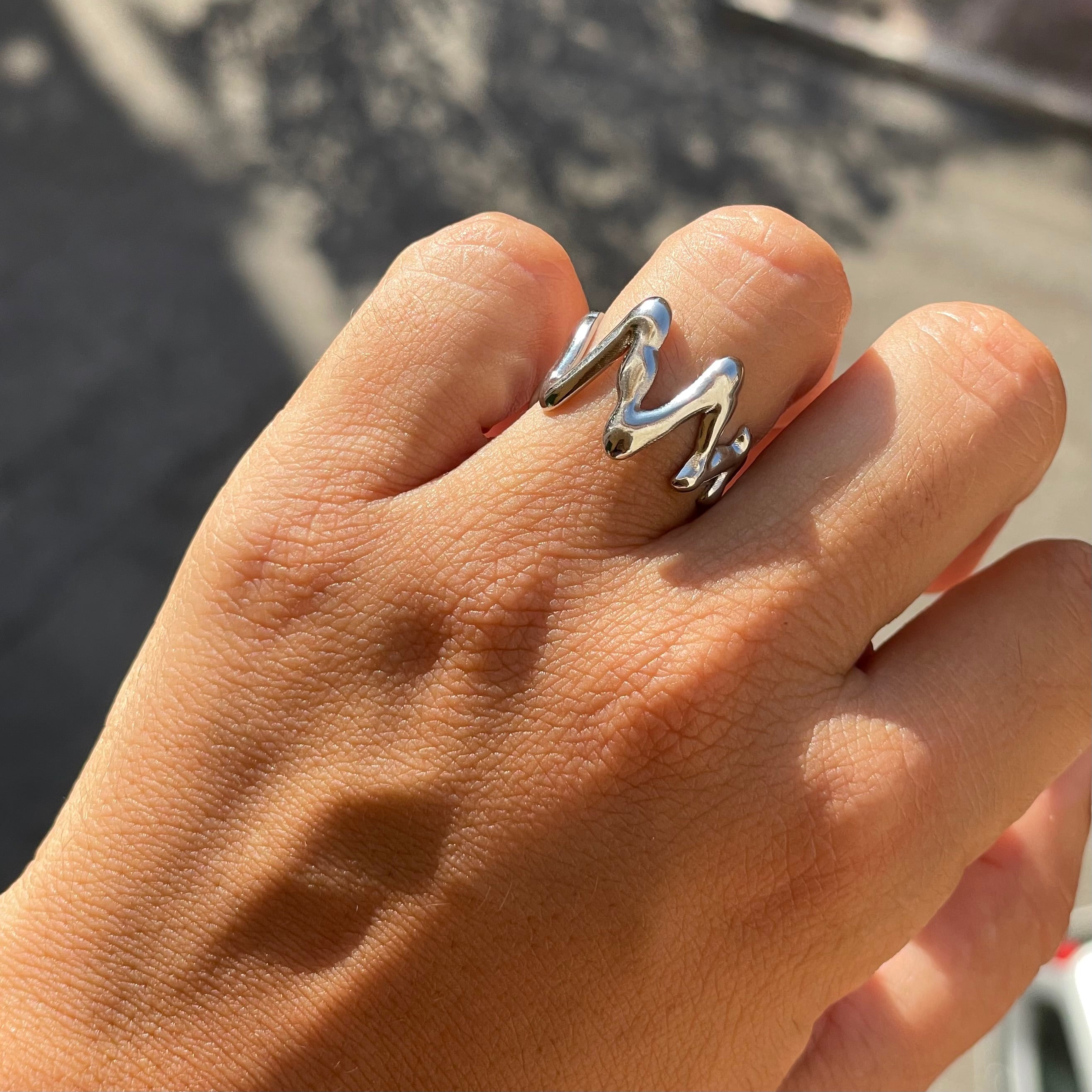 Anello Zig Zag in 2 colori