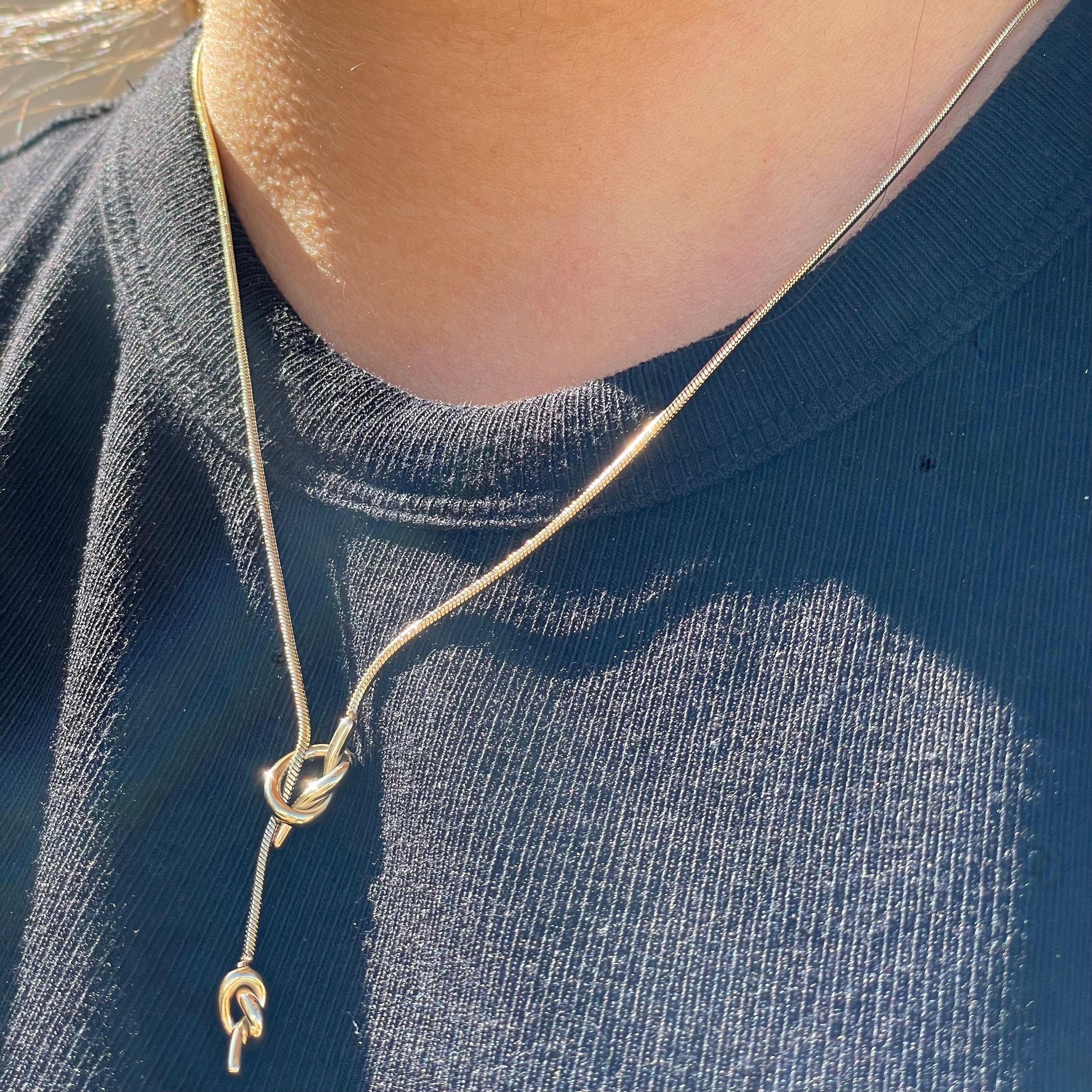 Collana nodo lungo in 2 colori