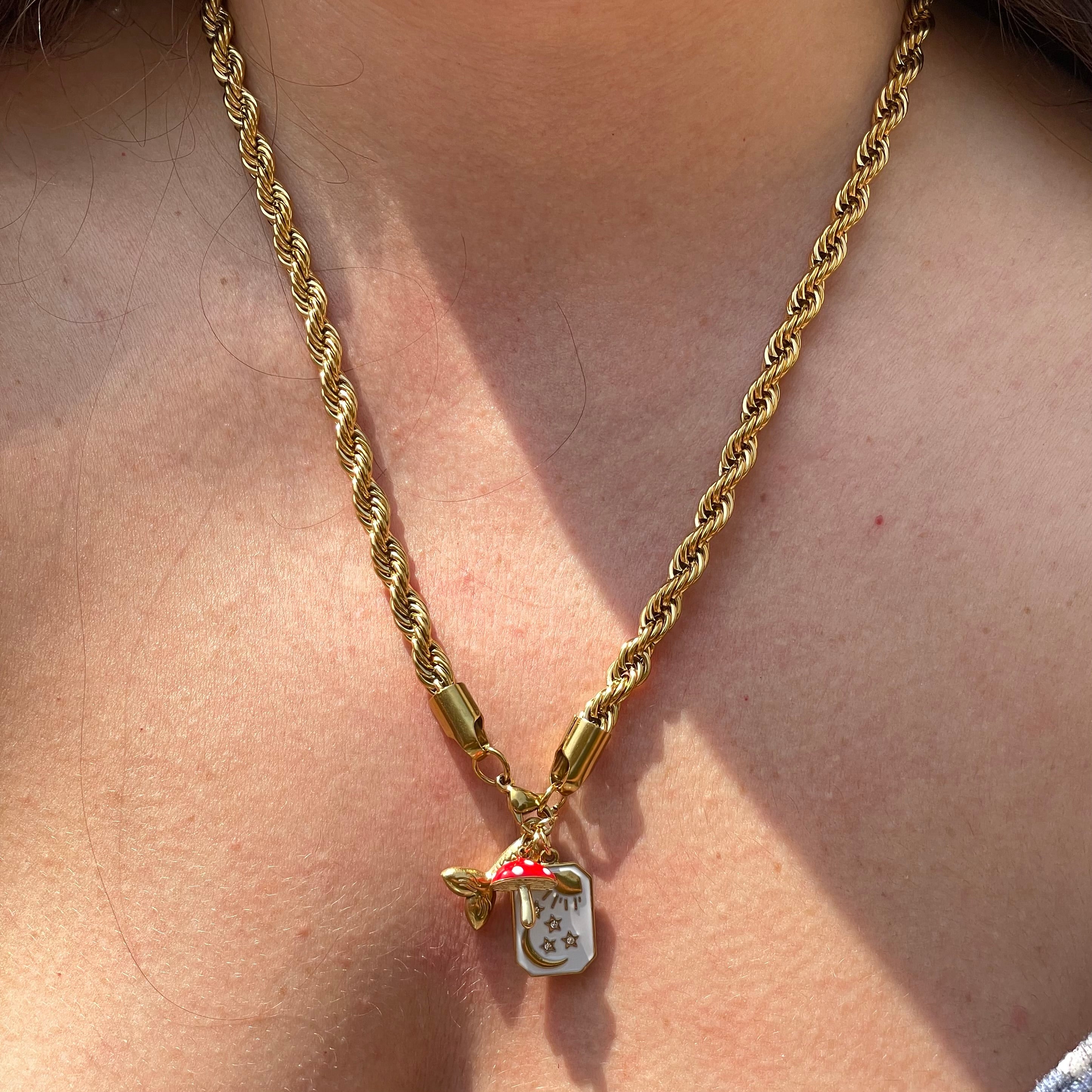 Collana torchon grande in 2 colori