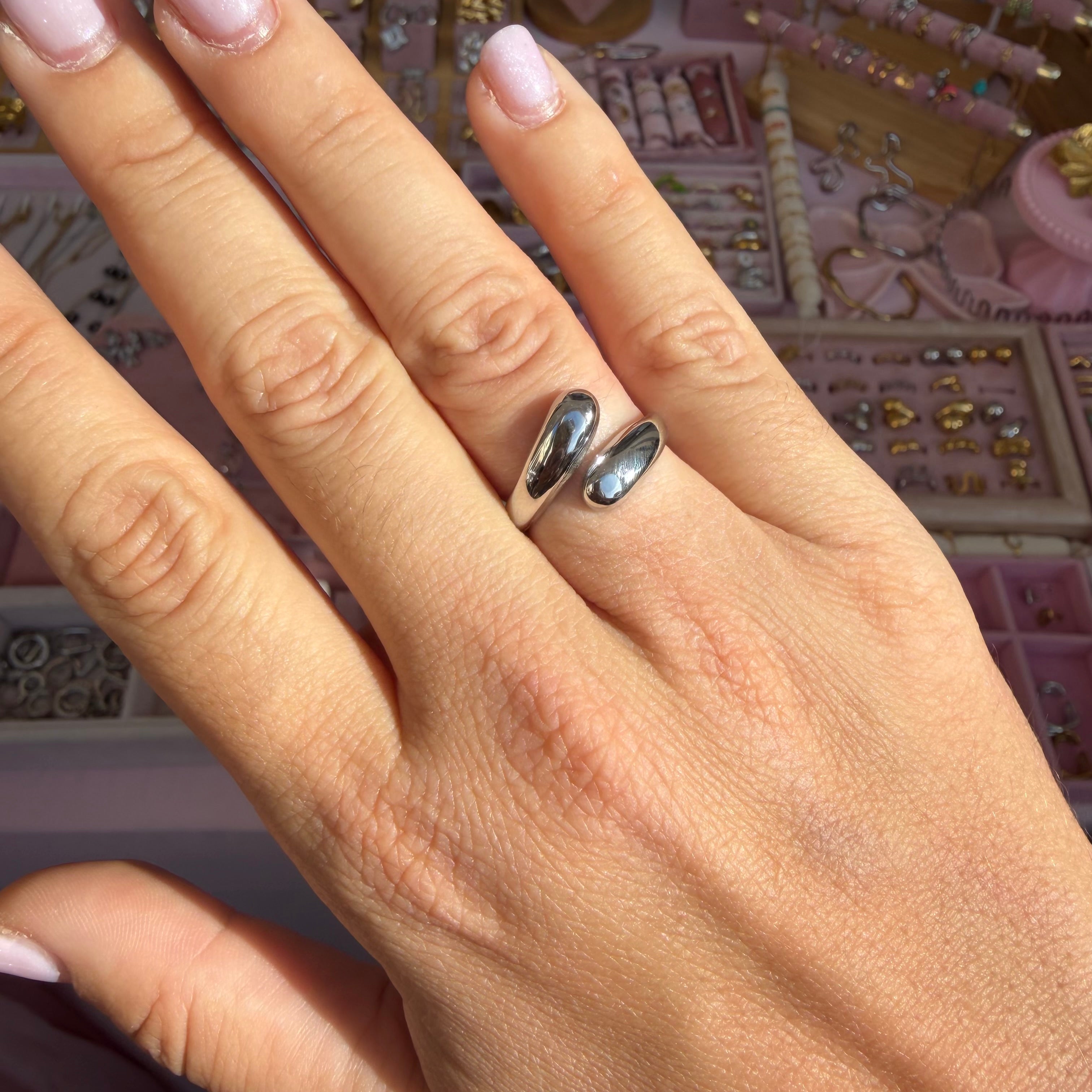 Anello doppia goccia piccolo in 2 colori