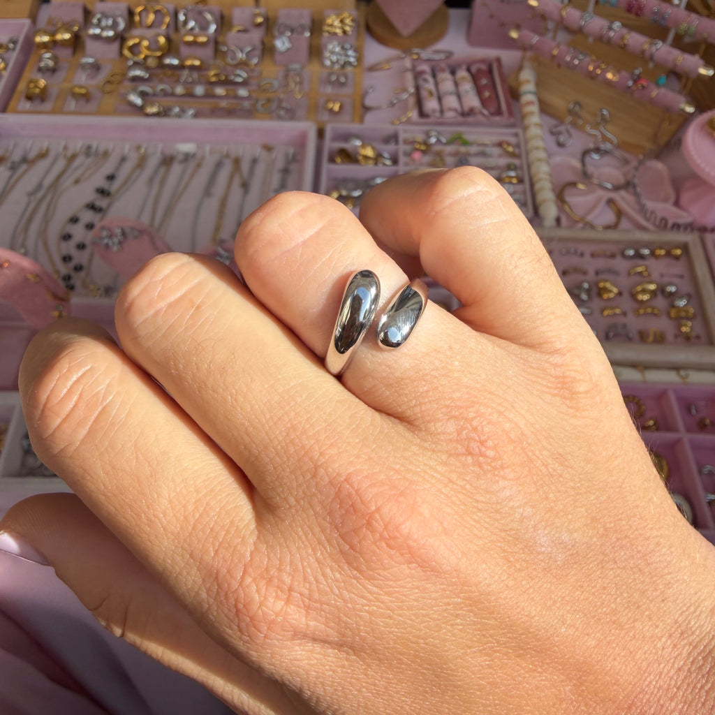 Anello doppia goccia piccolo in 2 colori