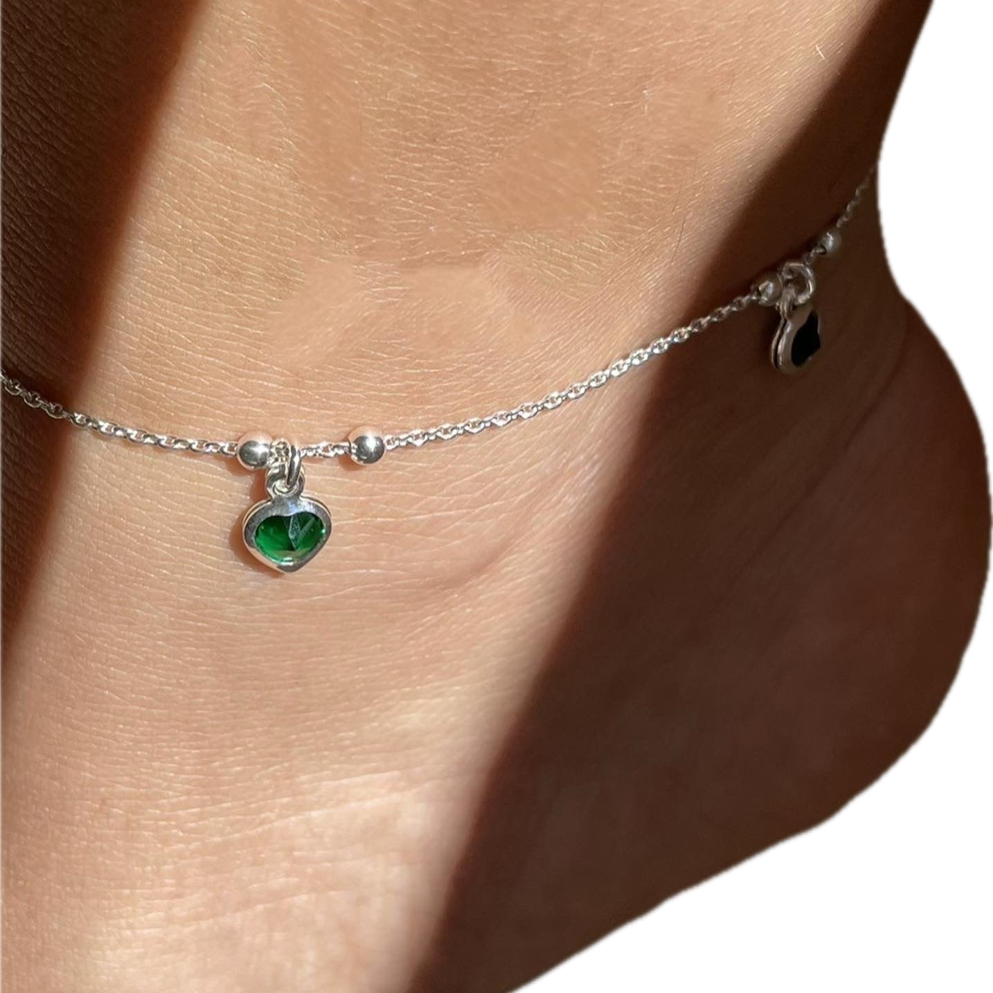 Cavigliera con cuori pendenti in 3 colori
