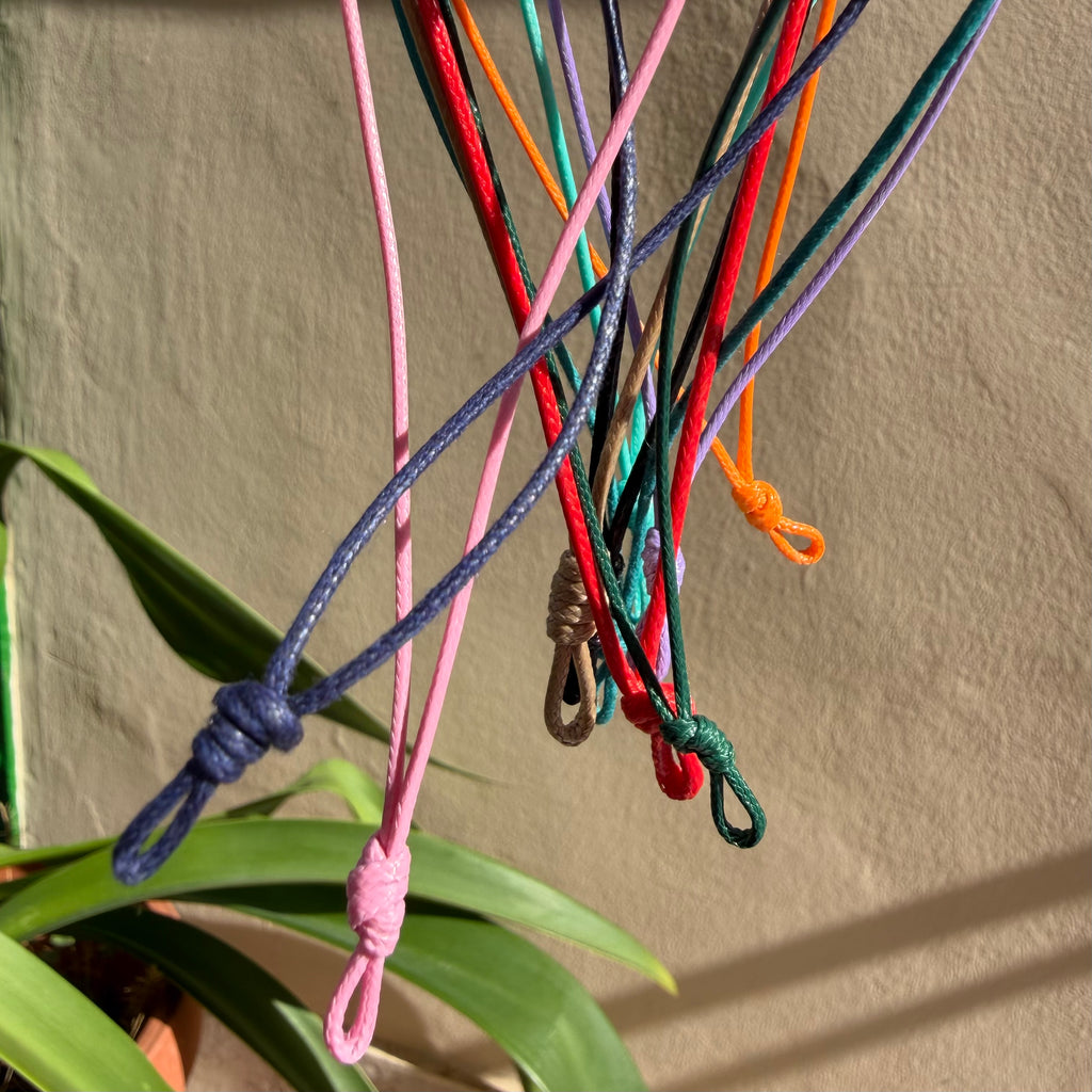 Collana Nodocolore in 18 colori