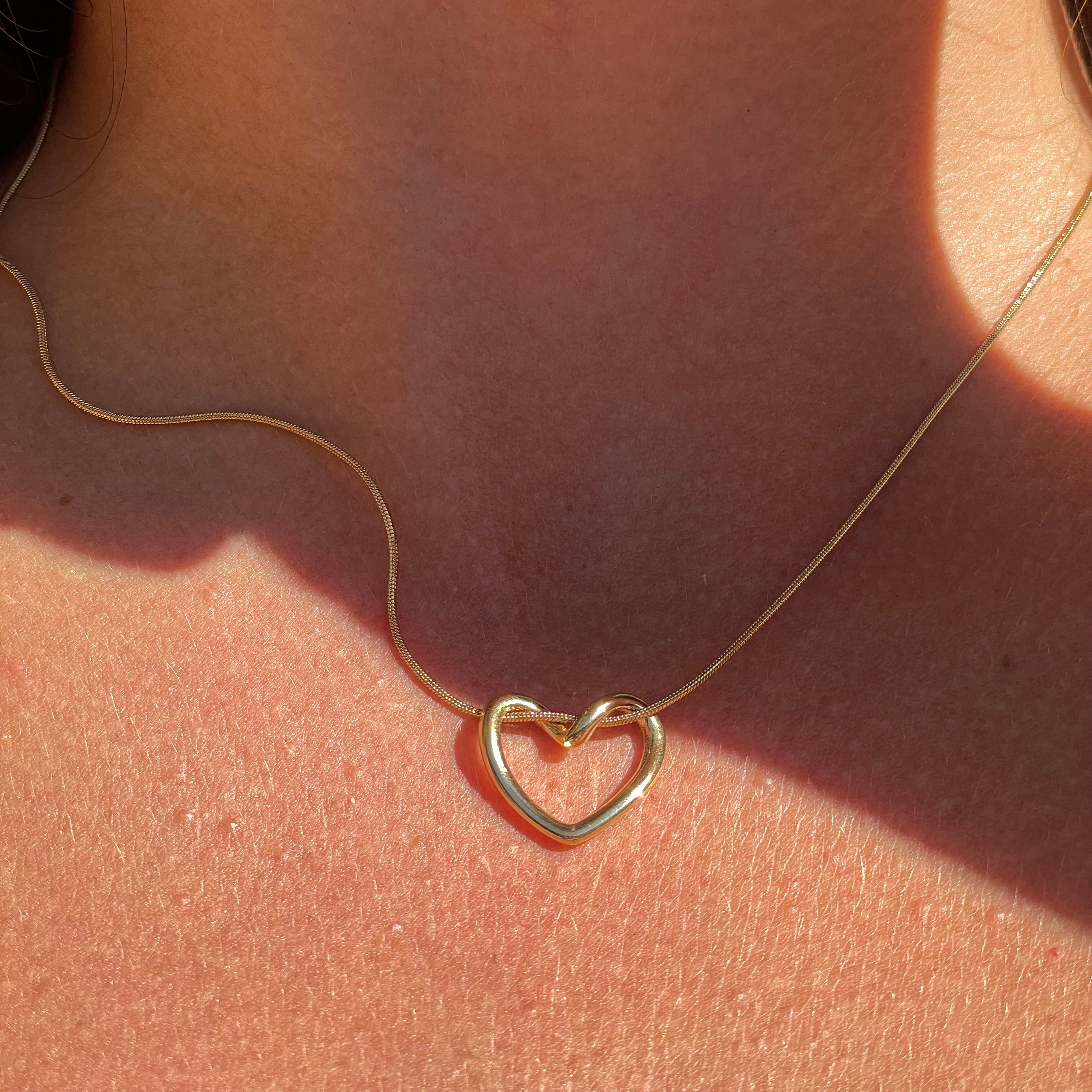 Collana lovi in 2 colori