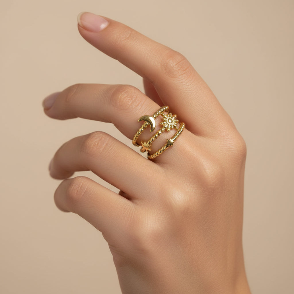 Anello con stelle, sole e luna in 2 colori