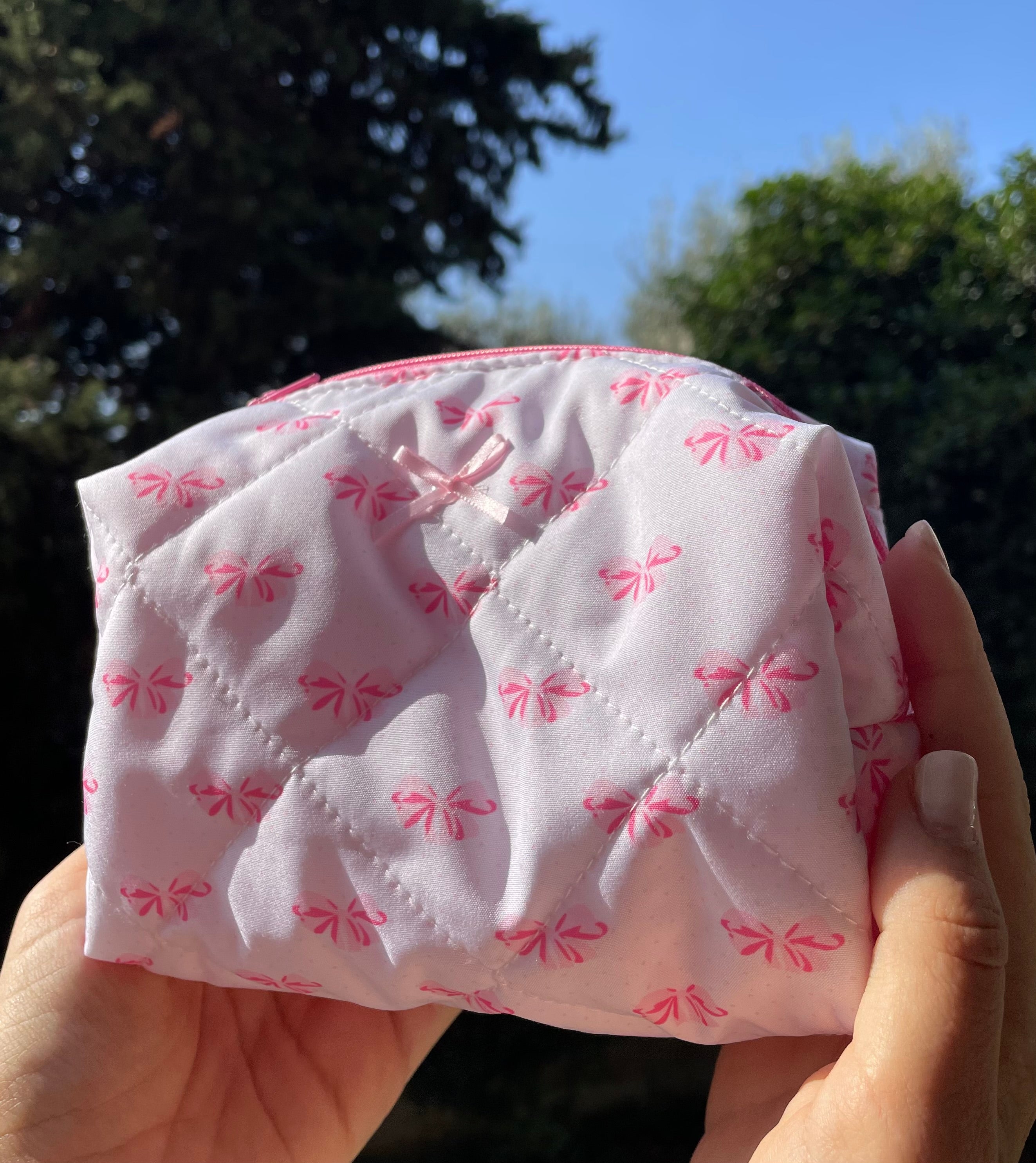 Beauty case fiocco ricamato