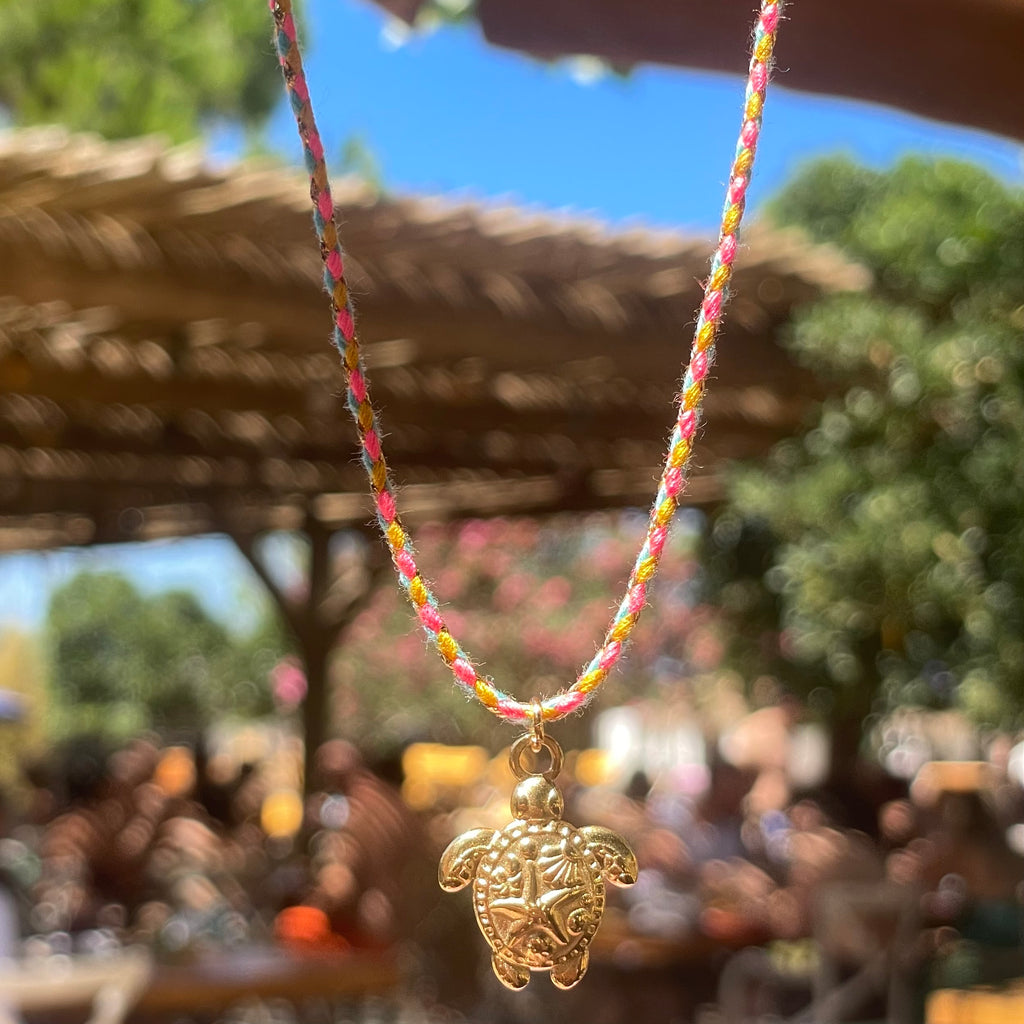 Collana intreccio di colori in 3 colori
