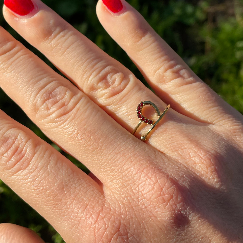 Anello ferro di cavallo