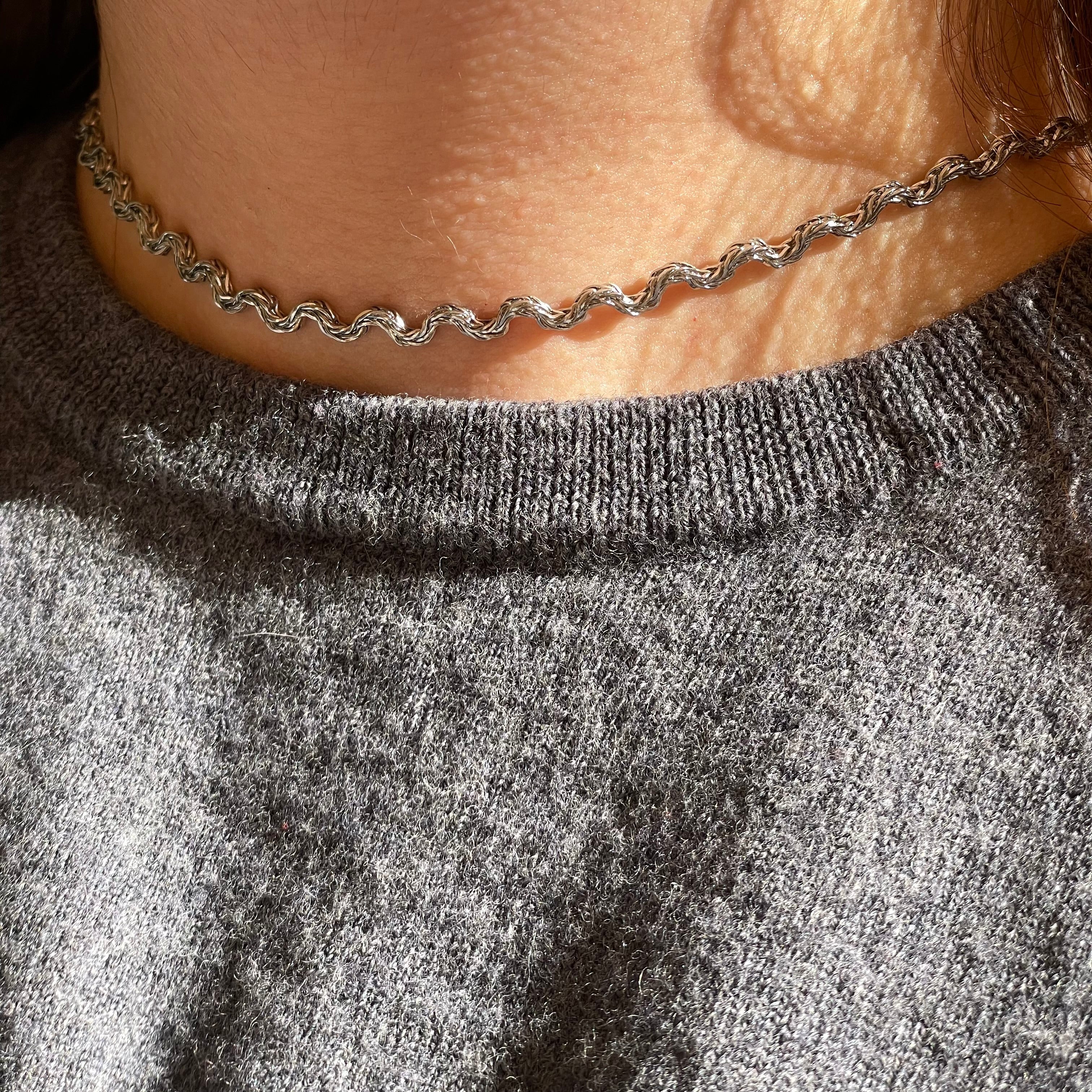 Collana ondulata in 2 colori