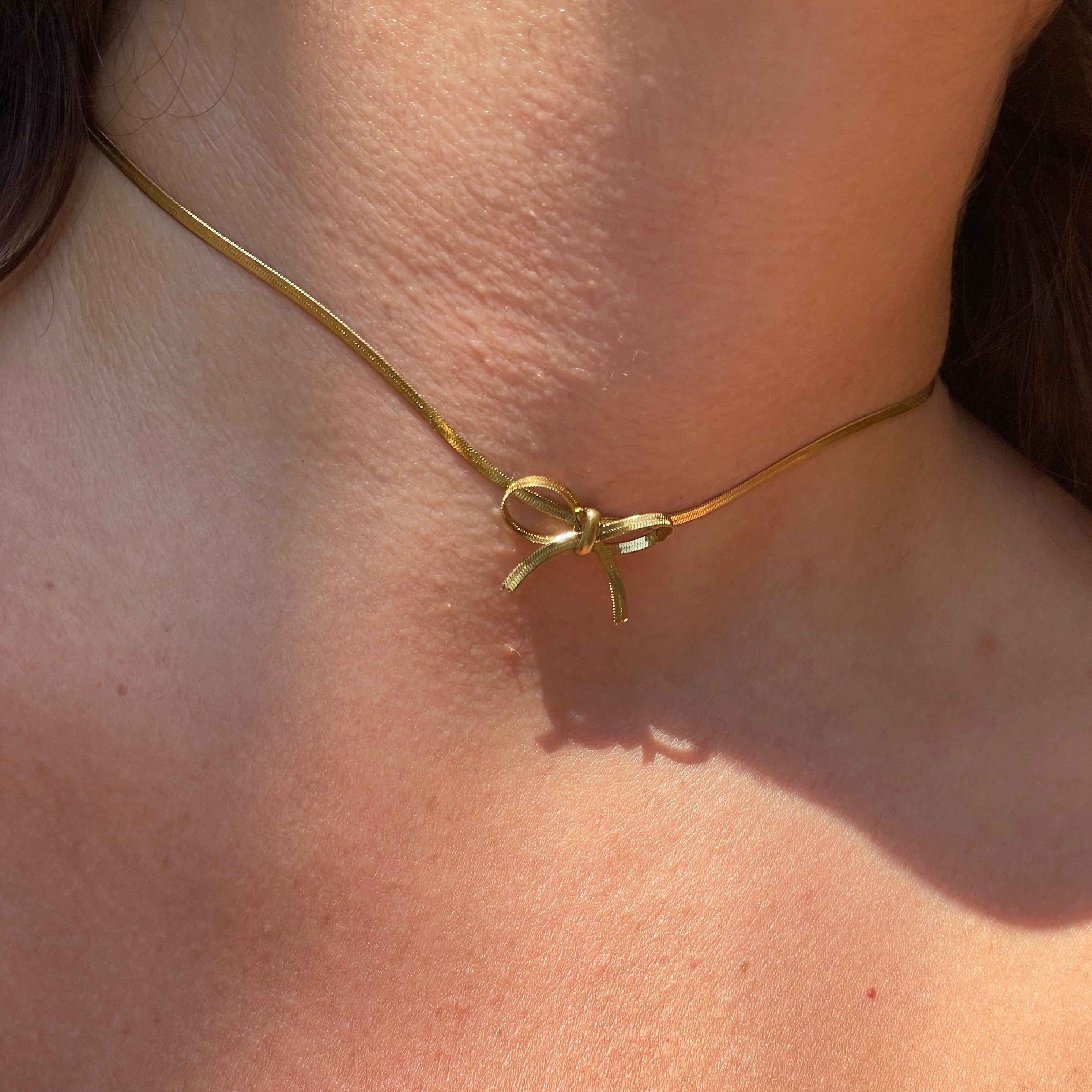 Collana fiocchetto in 2 colori