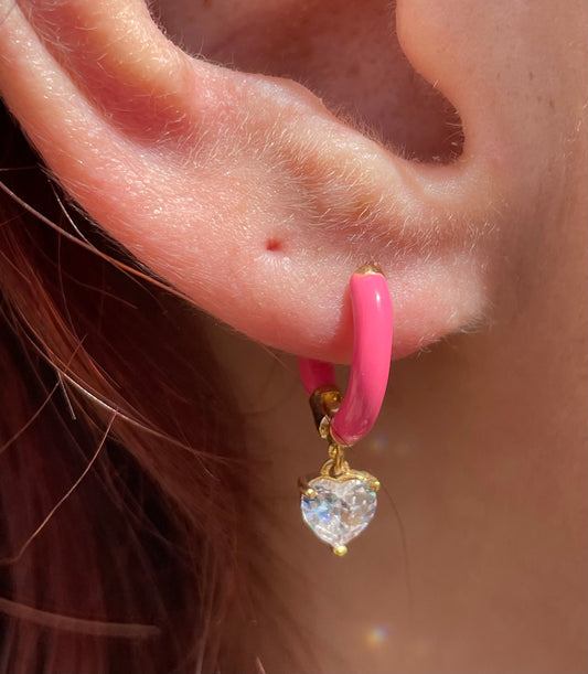 Cerchietto smaltato con cuore pendente in 7 colori