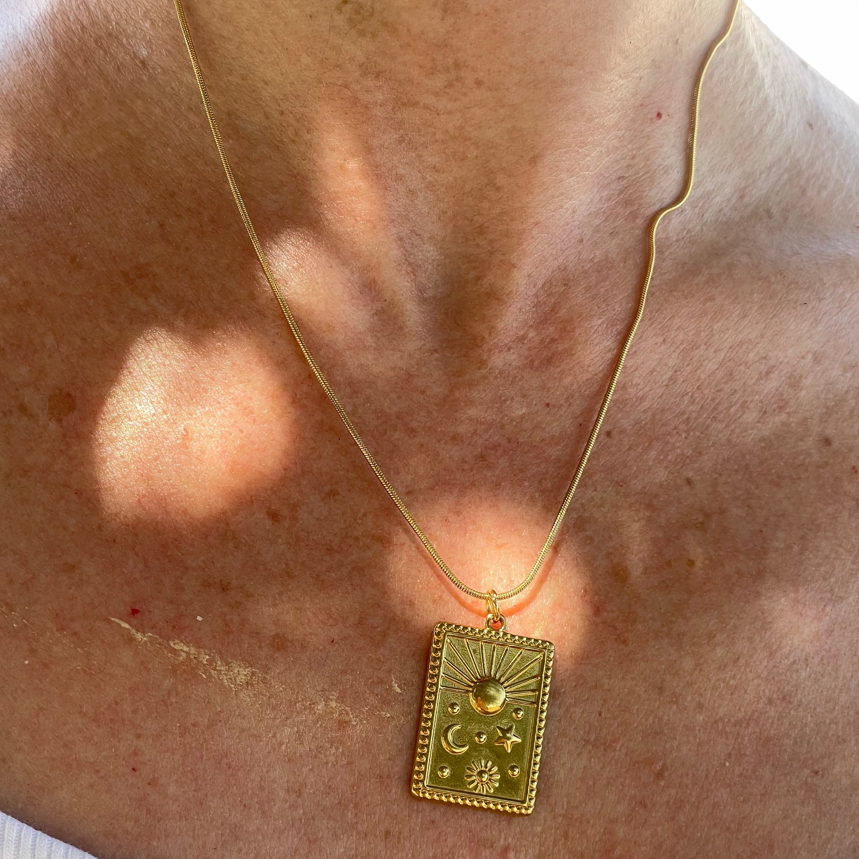 Collana filo semplice in 2 colori