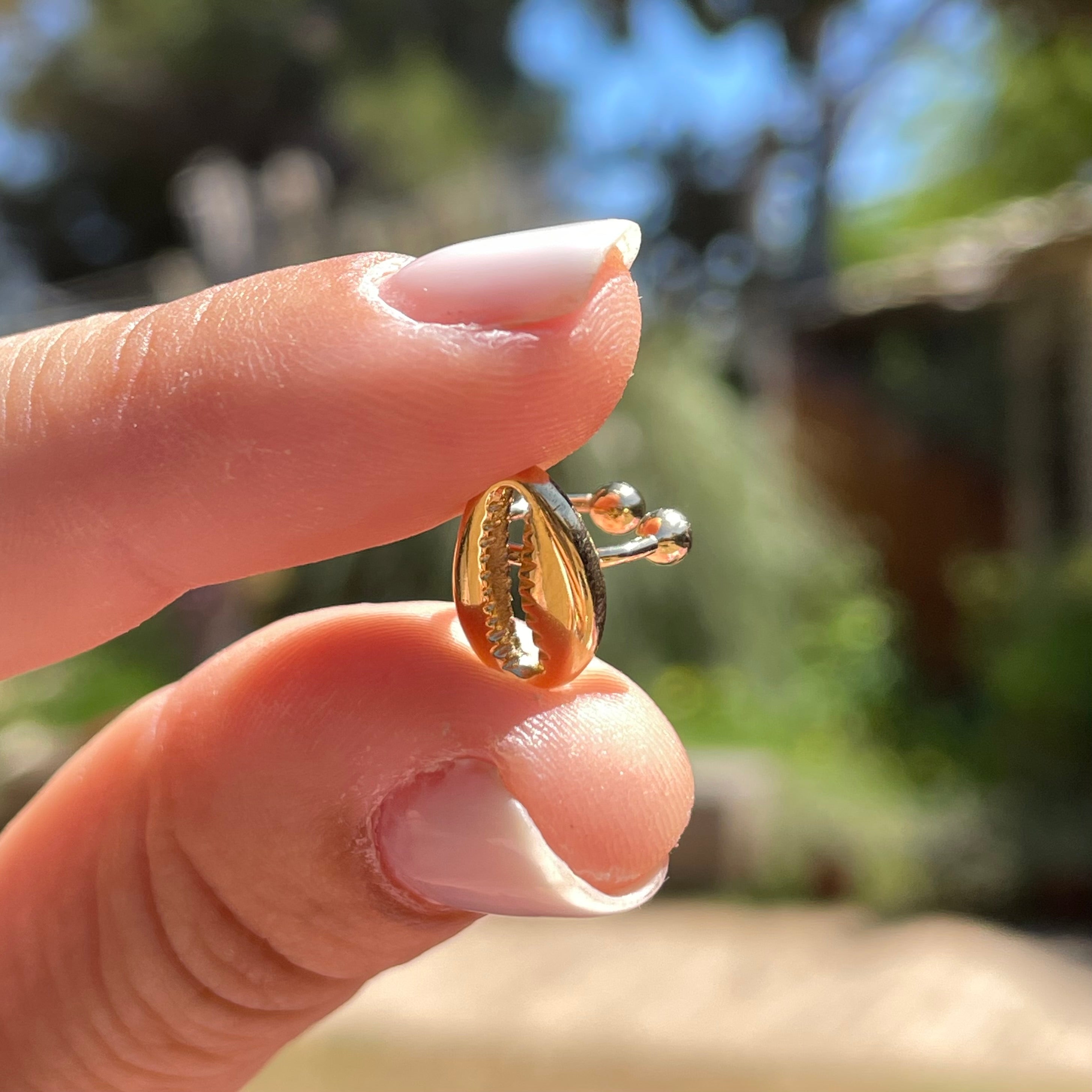 Ear cuff conchiglia in 2 colori