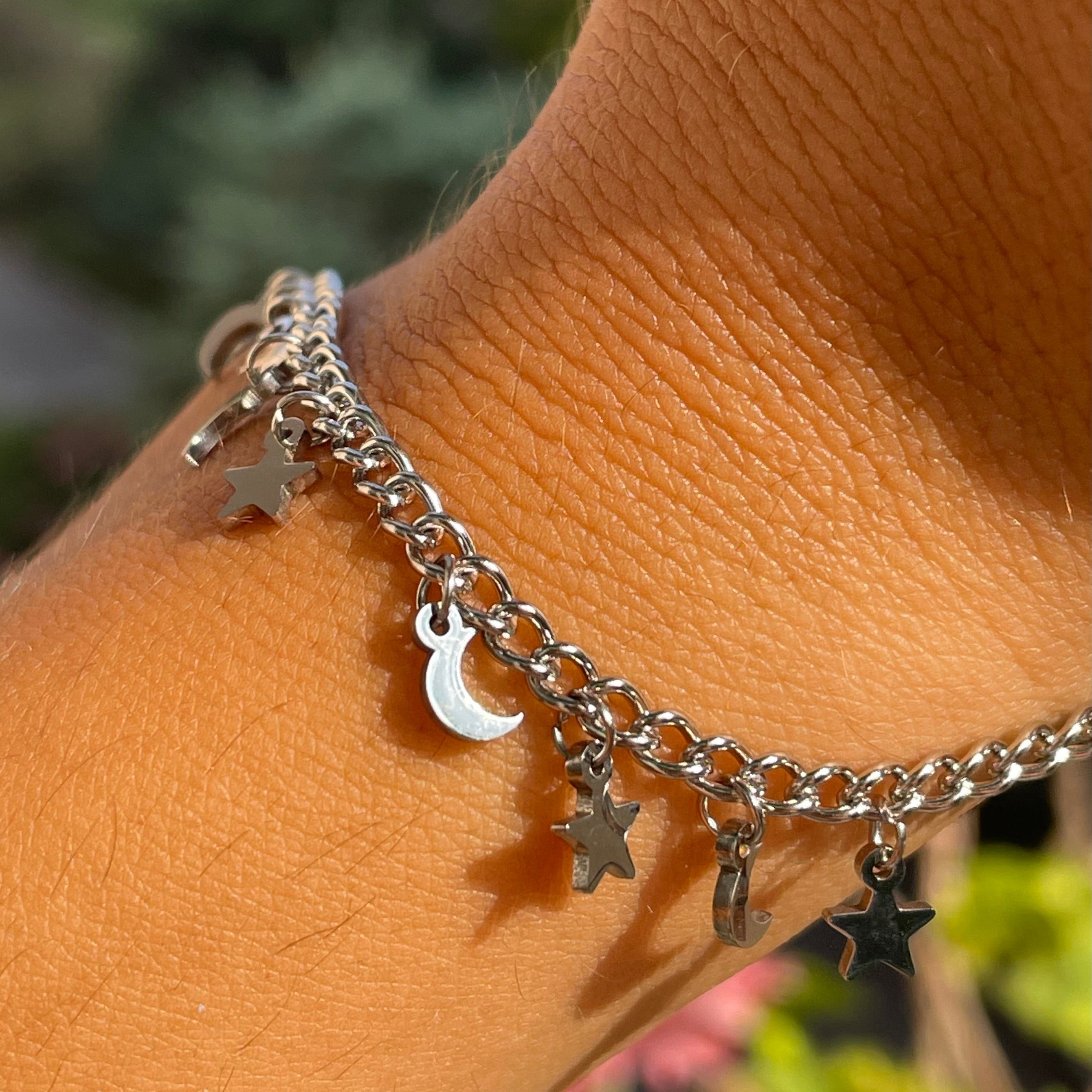 Bracciale con stelle e lune in 2 colori
