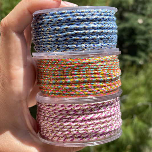 Collana intreccio colorata in 3 colori
