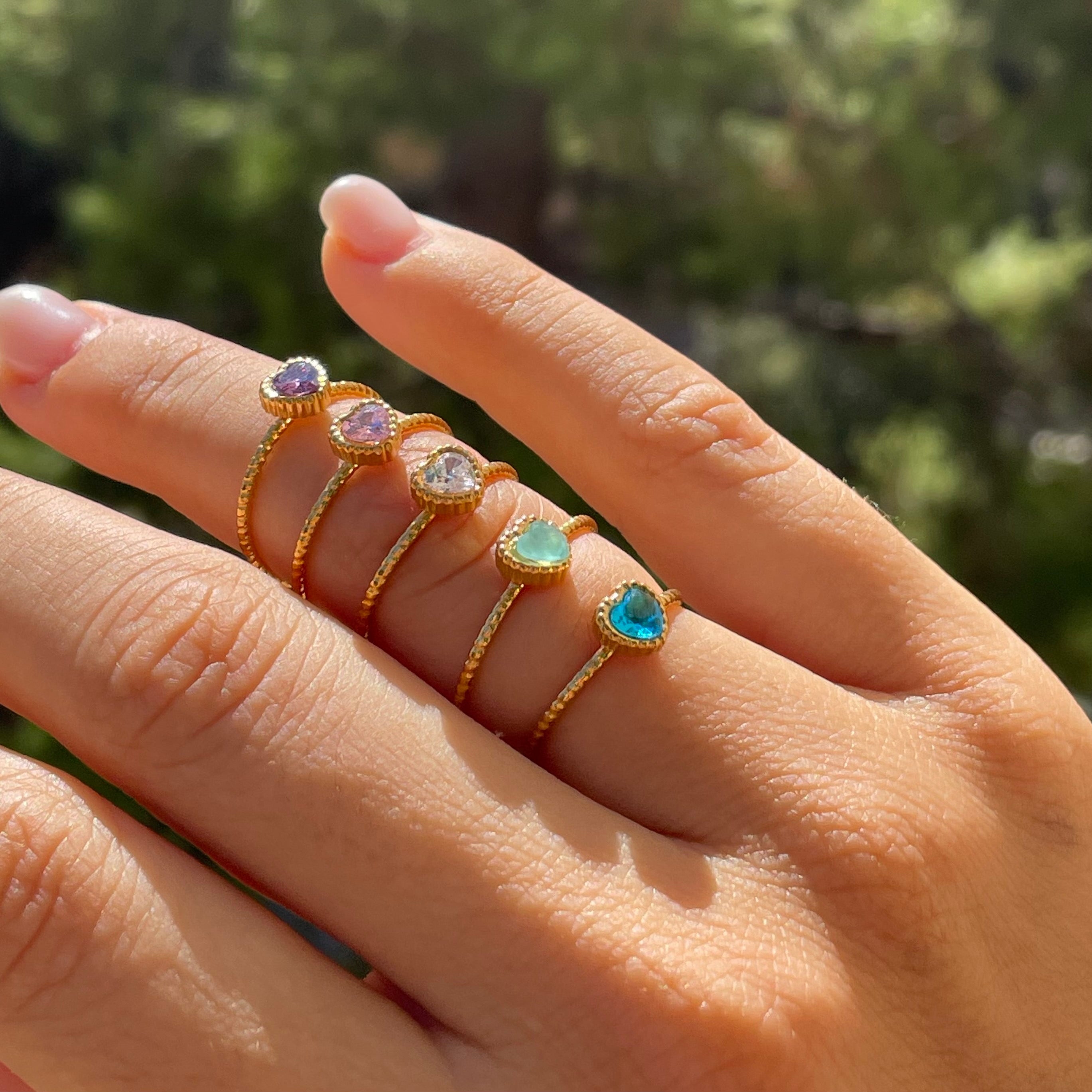 Anello cuoricino in 5 colori