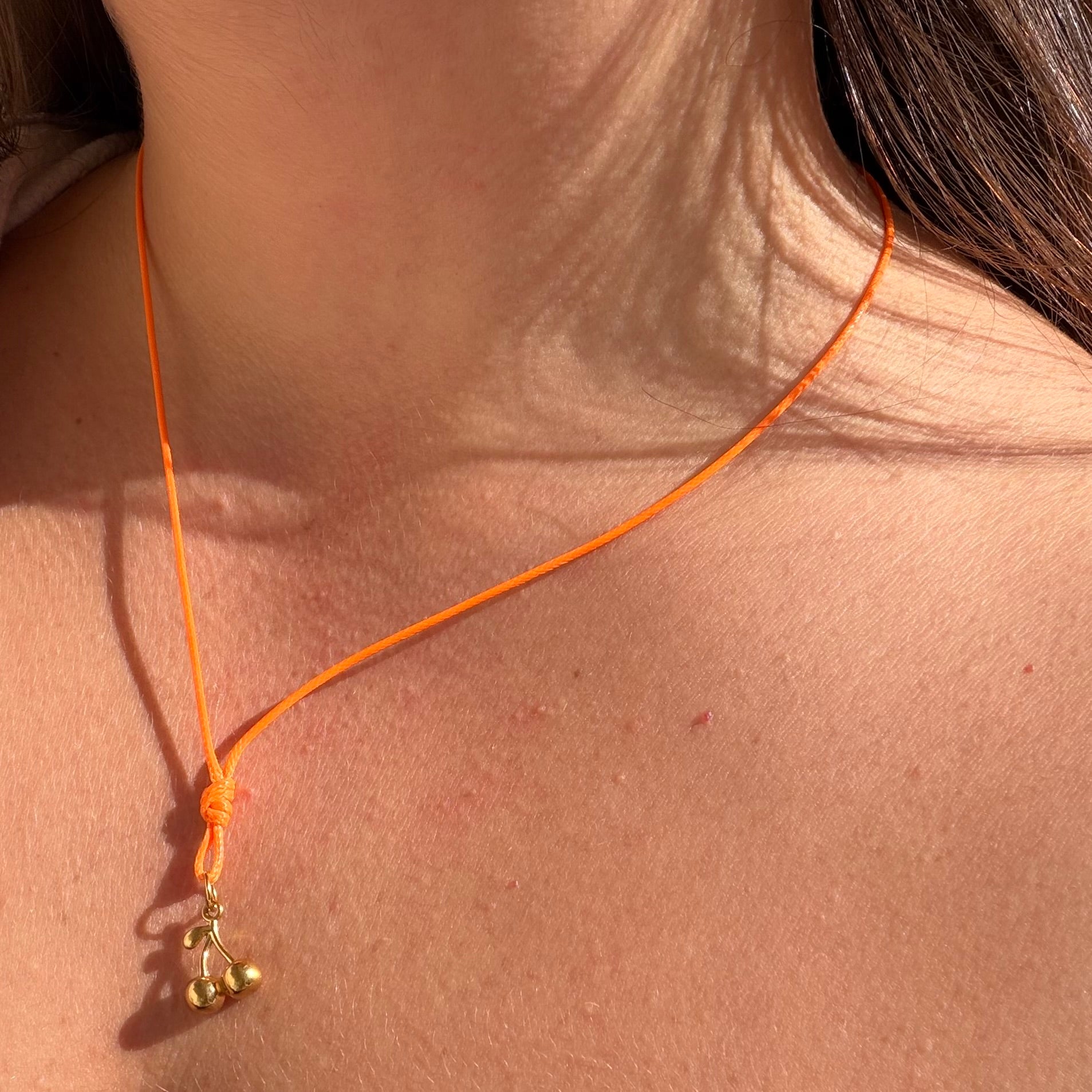 Collana Nodocolore in 18 colori