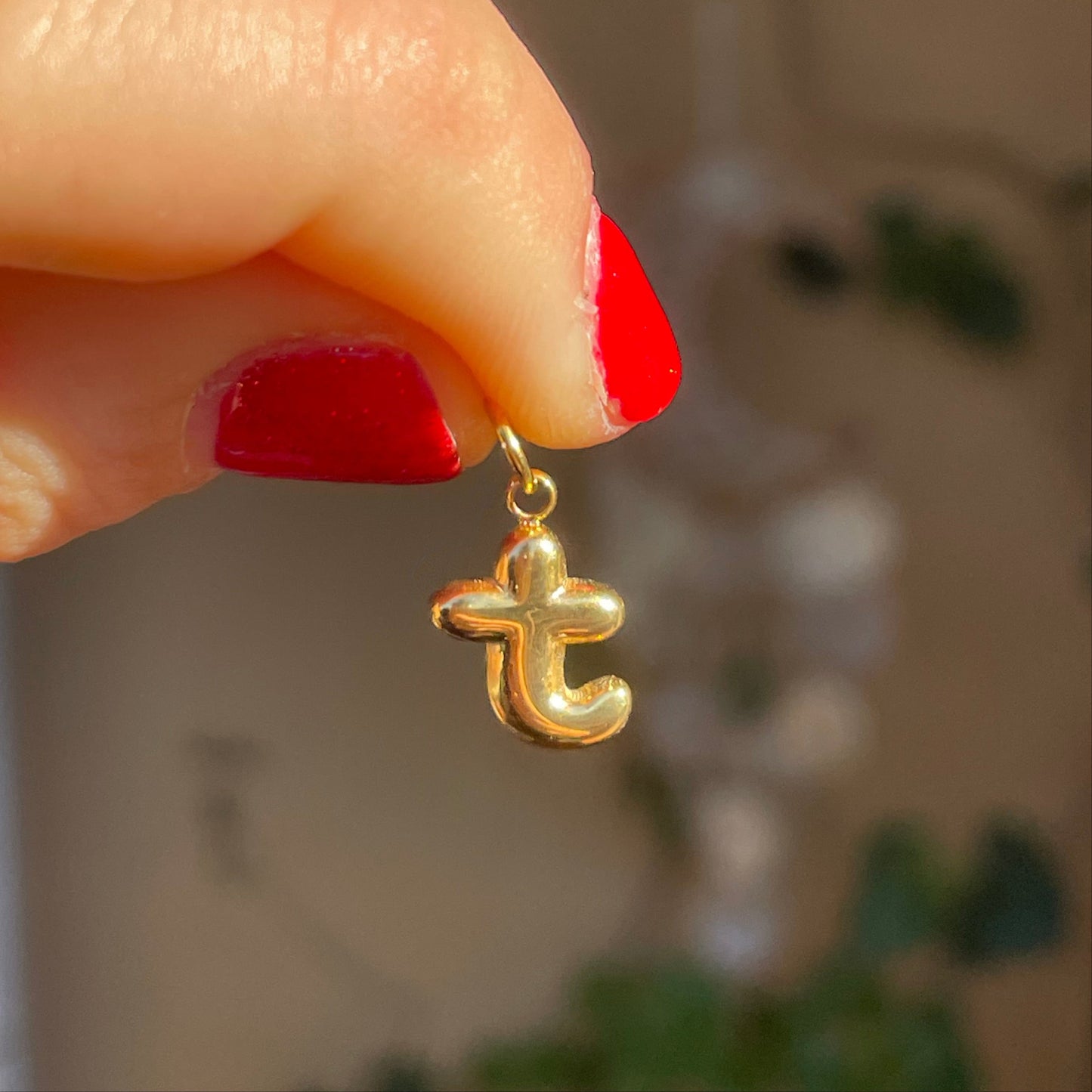 Charm letterina a palloncino piccola in 2 colori