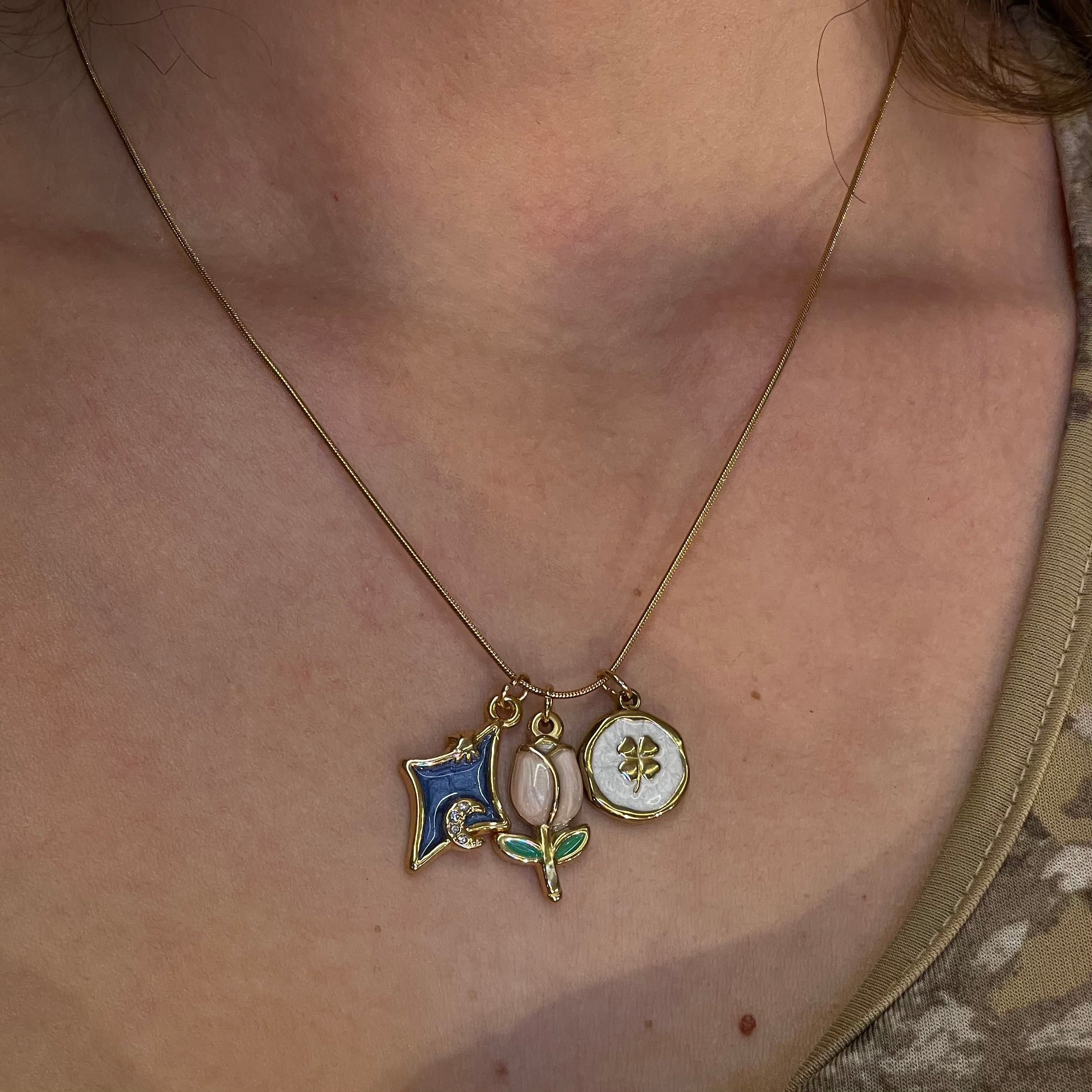 Collana filo semplice in 2 colori