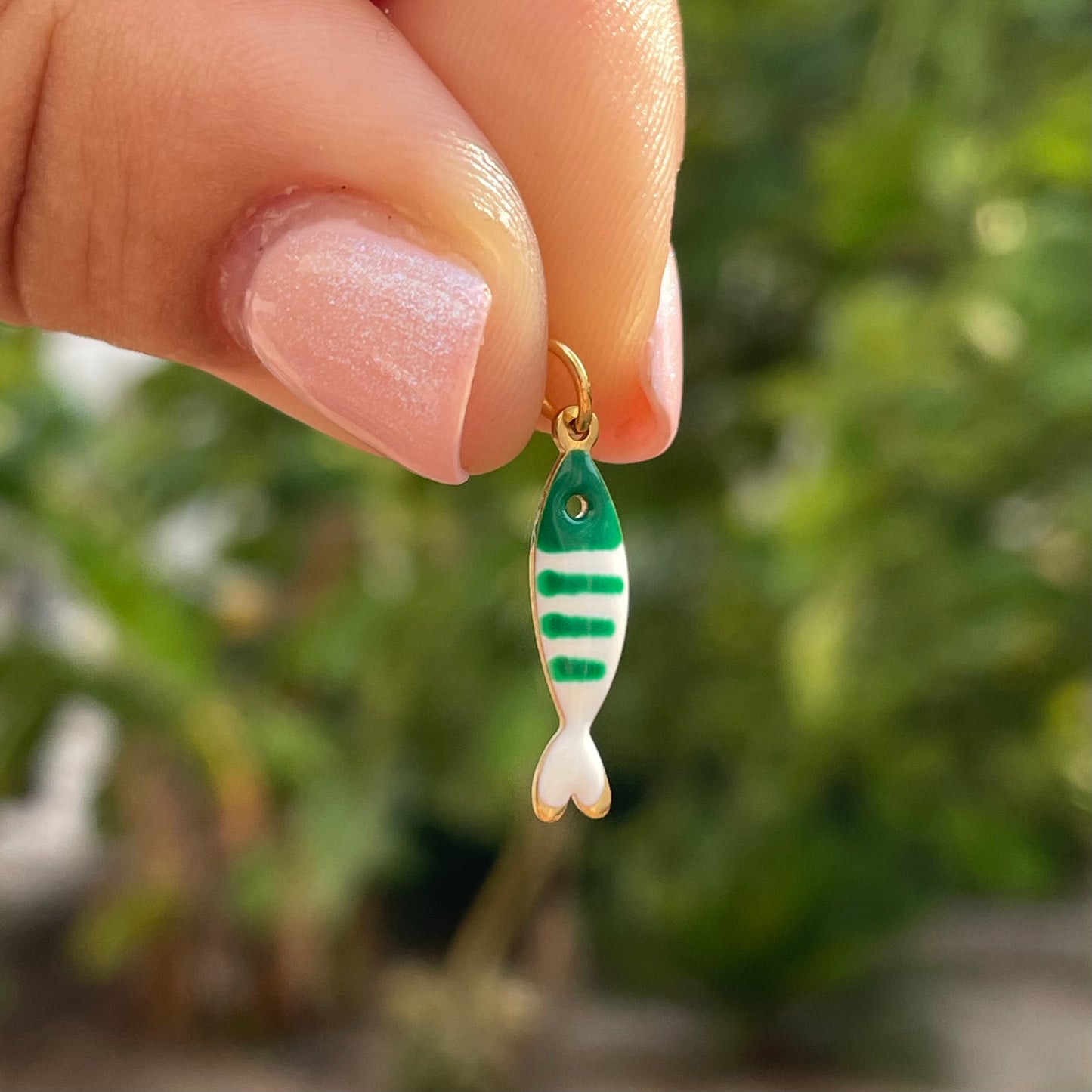 Charm pesce a righe in 8 colori