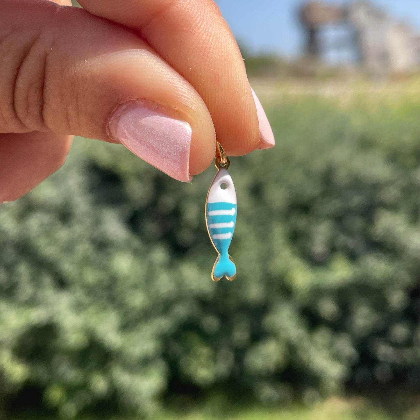 Charm pesce a righe in 8 colori
