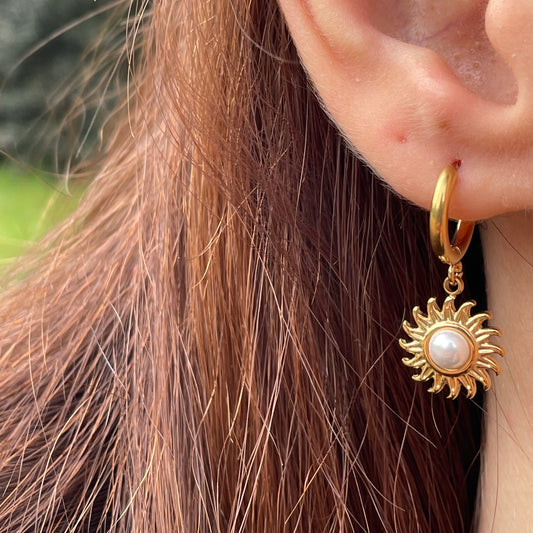 Orecchino sole con perla