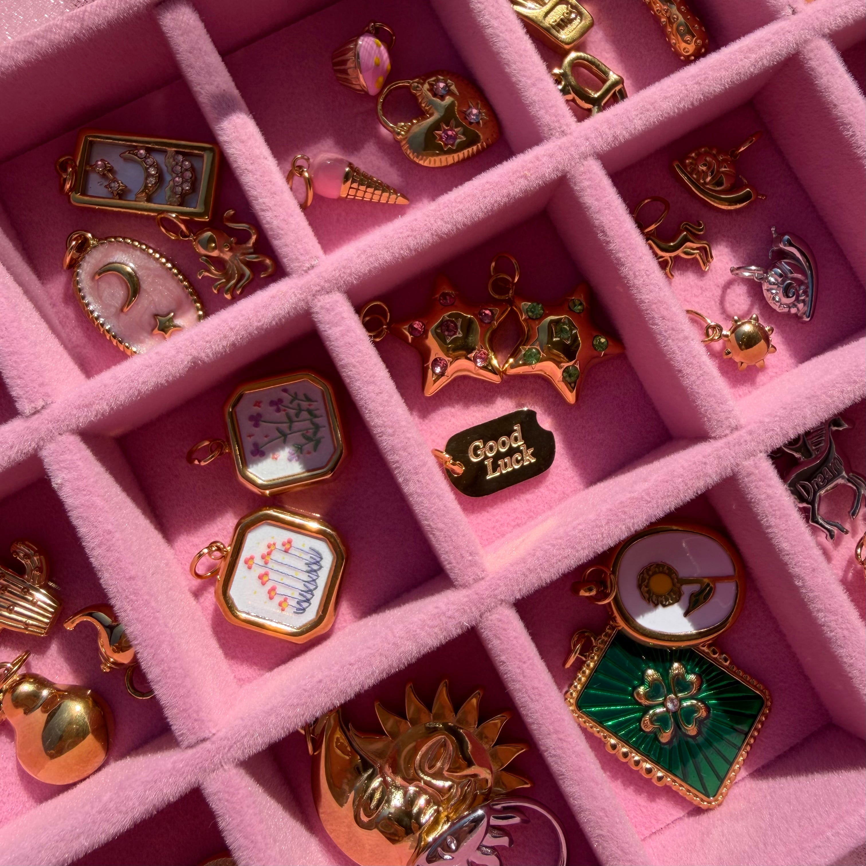 Charm Prato fiorito in 2 fantasie