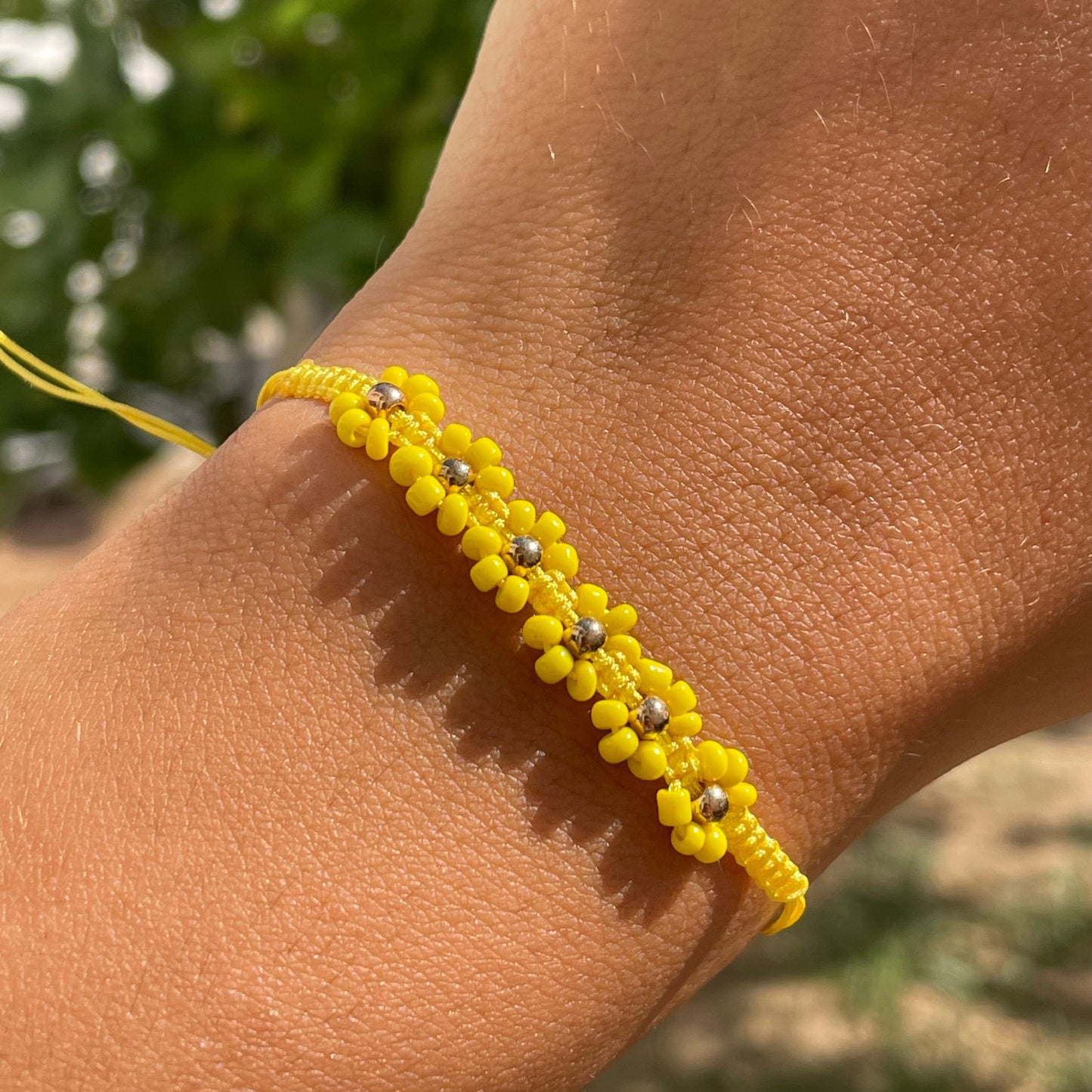 Bracciale fiorellino in 11 colori