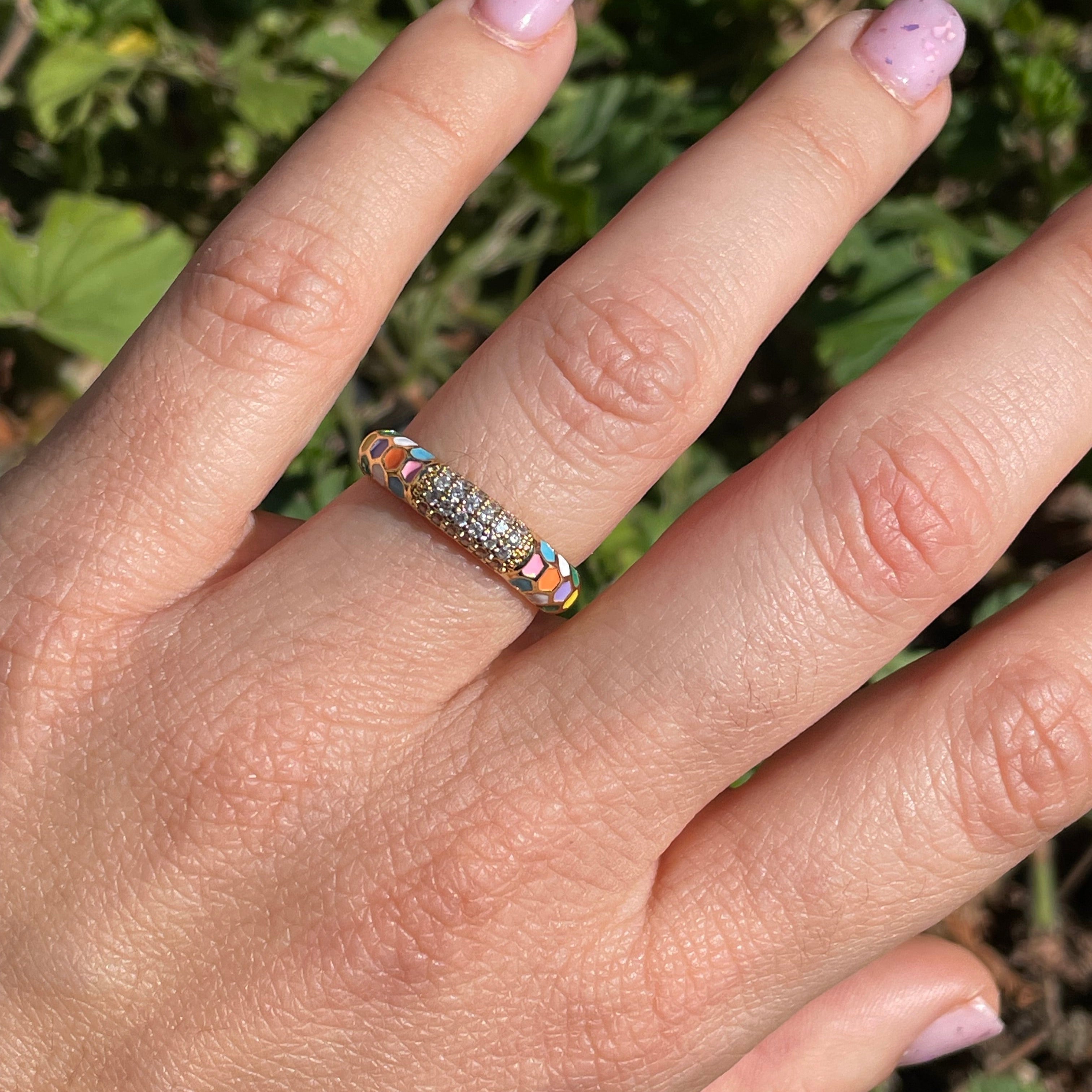 Anello multicolore a pois