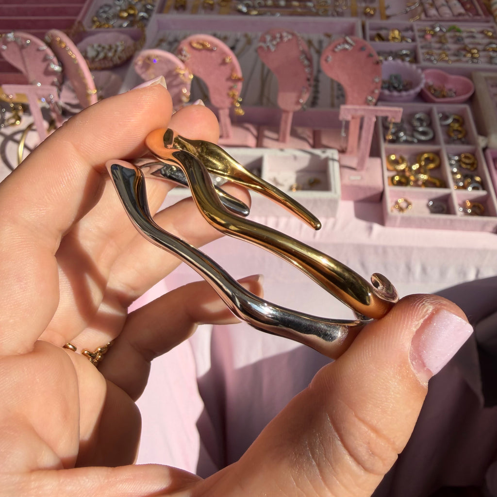 Bracciale rigido line in 2 colori