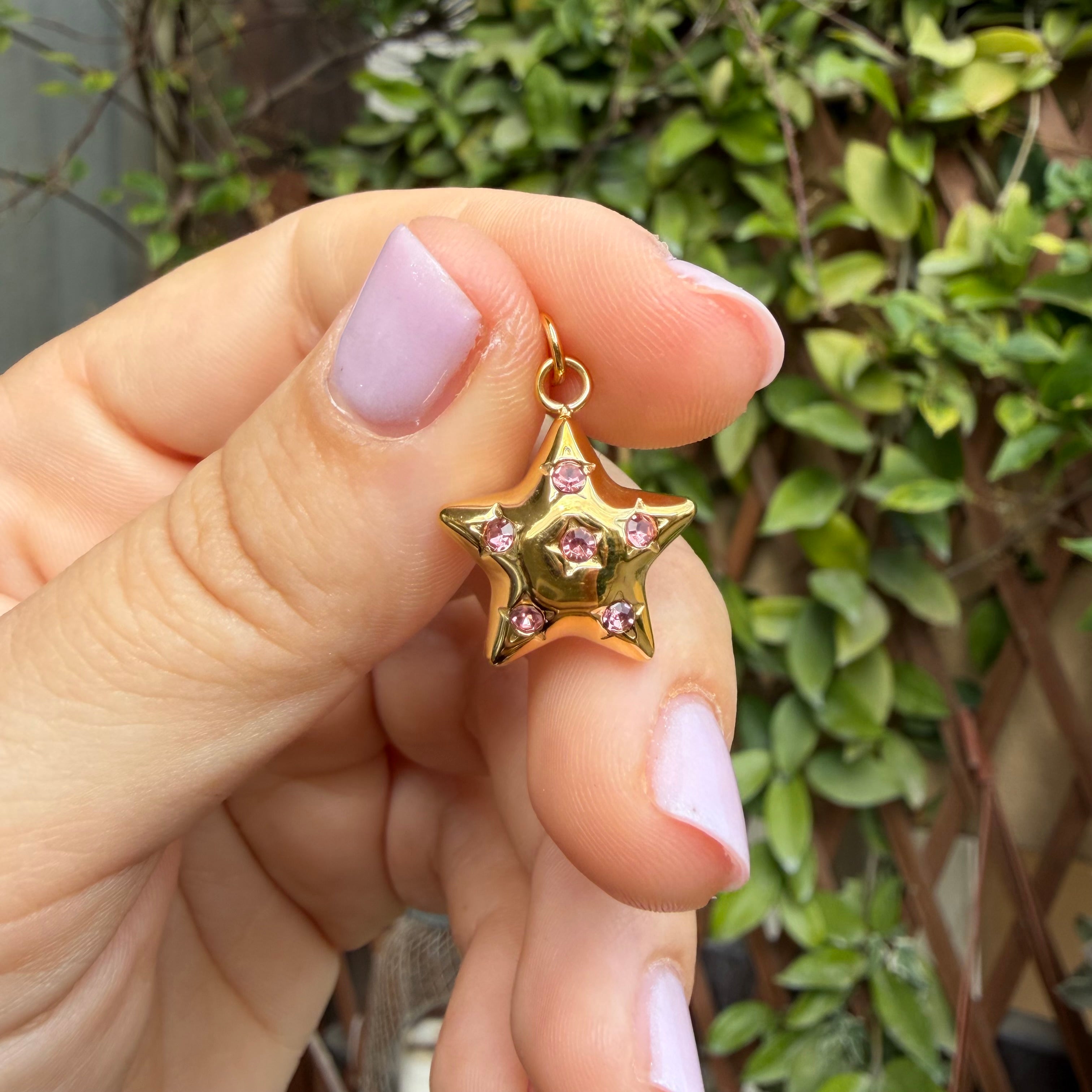 Charm Stella luminosa in 3 colori