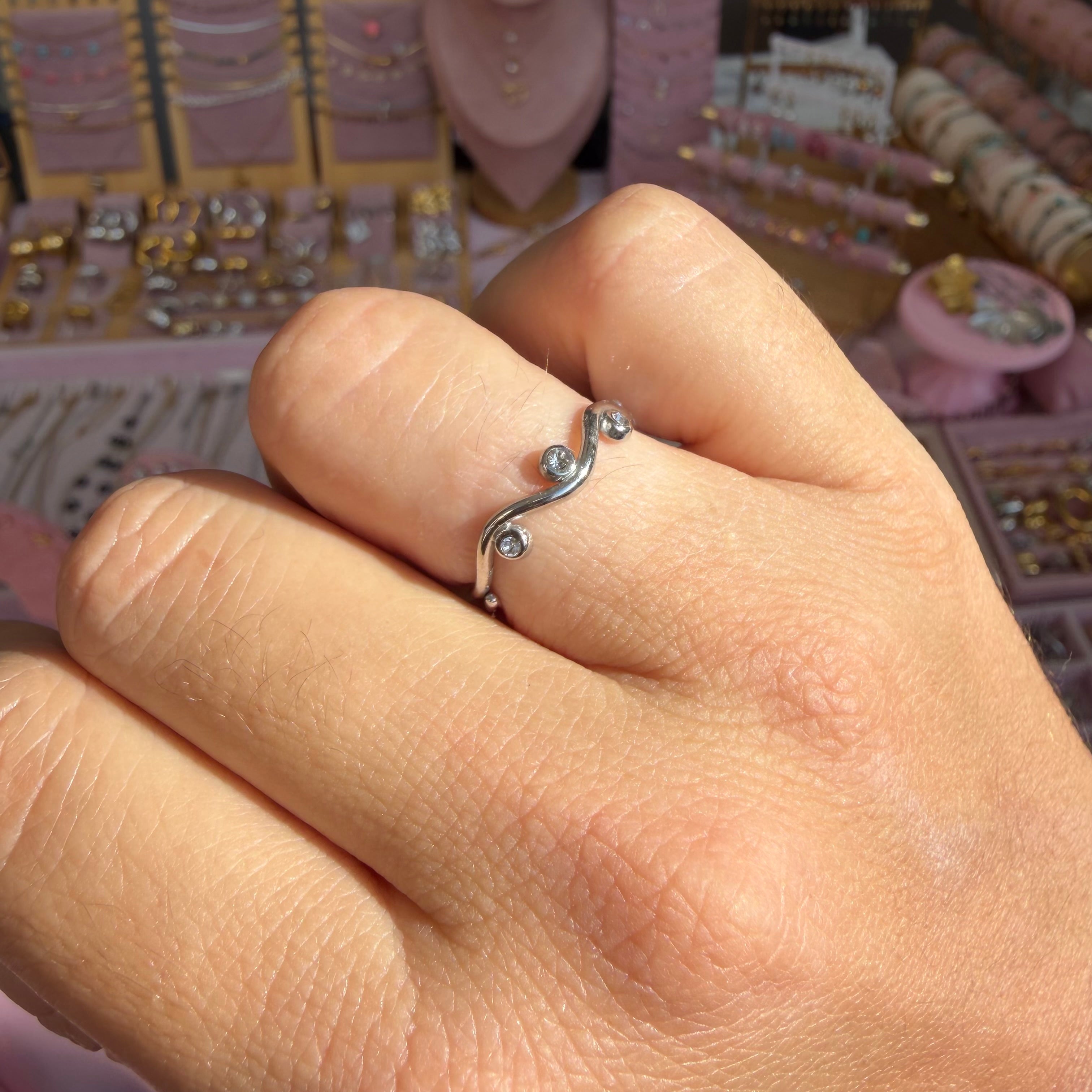 Anello luce ondeggiante in 2 colori