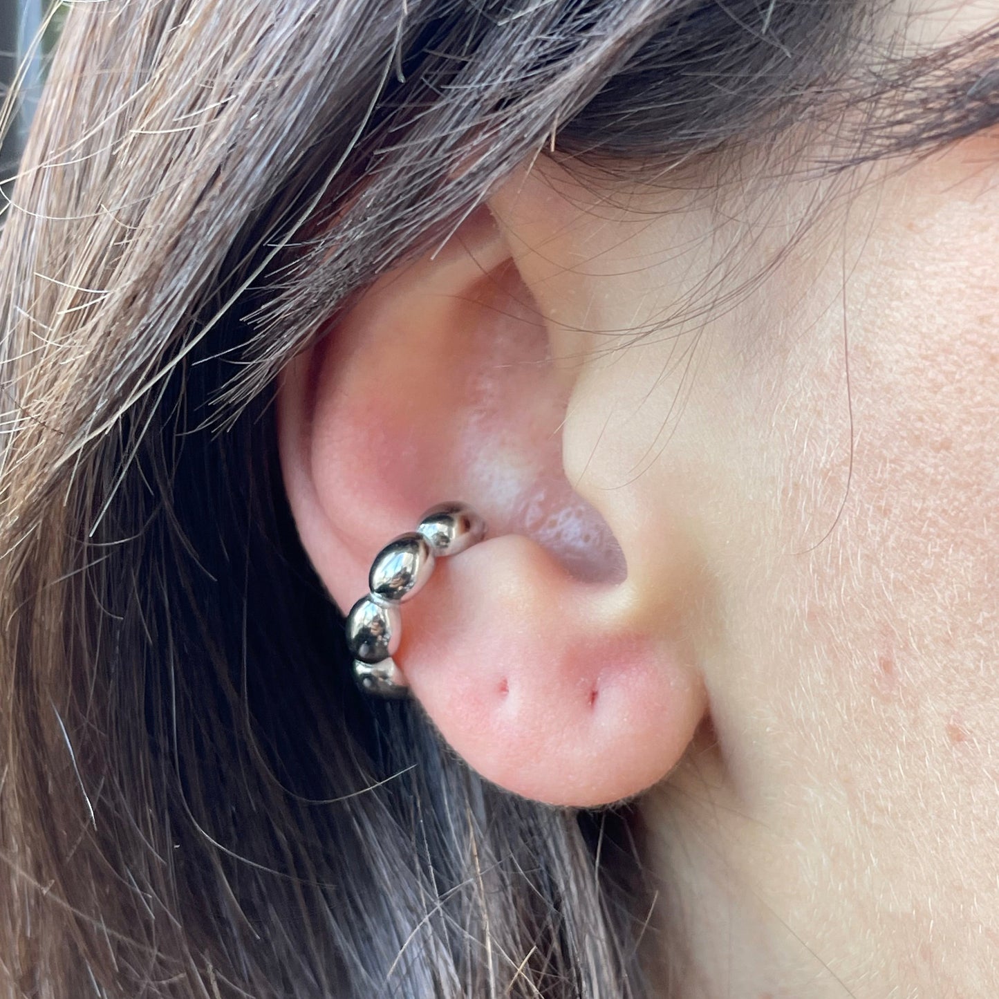 Ear cuff pallini in 2 colori