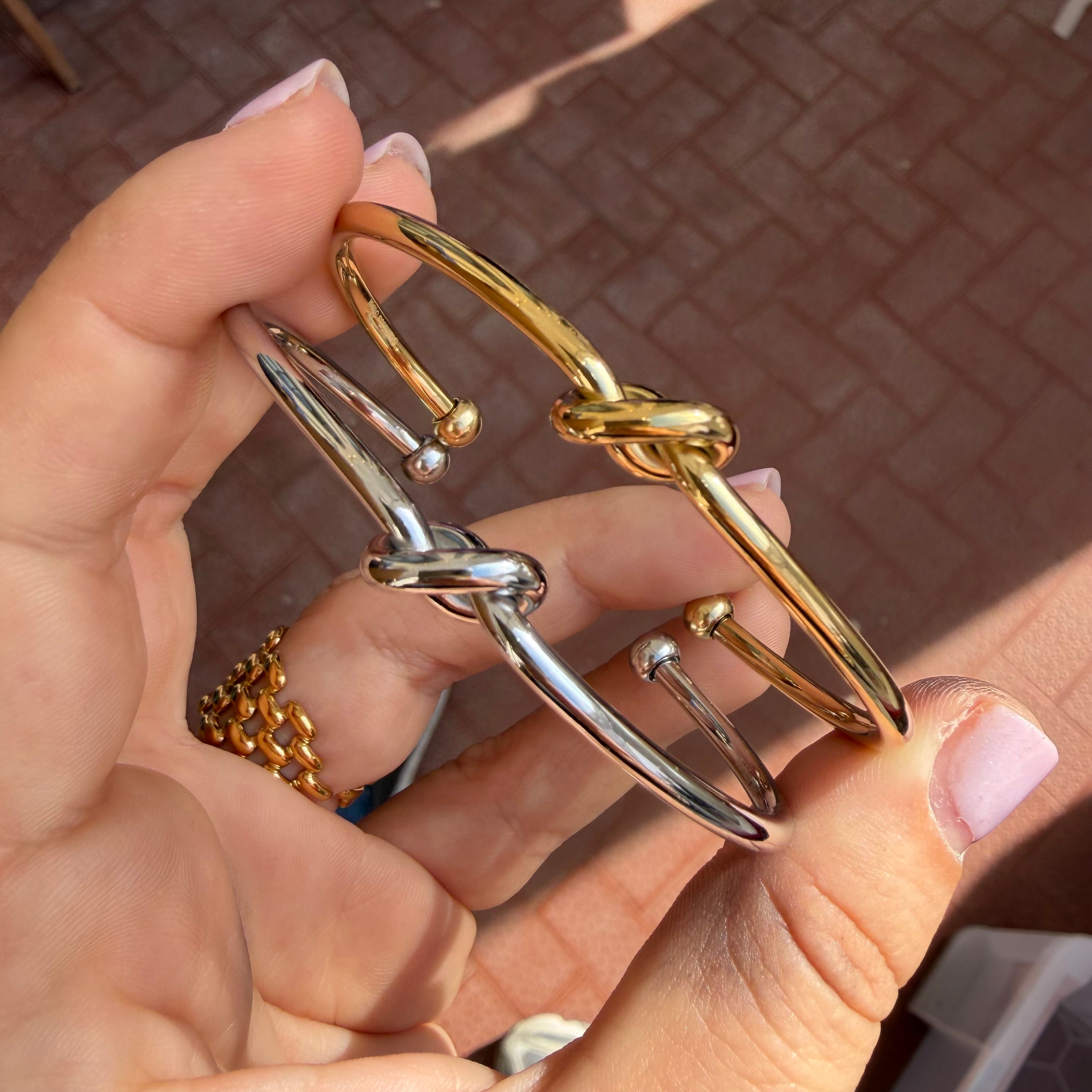 Bracciale nodo rigido in 2 colori