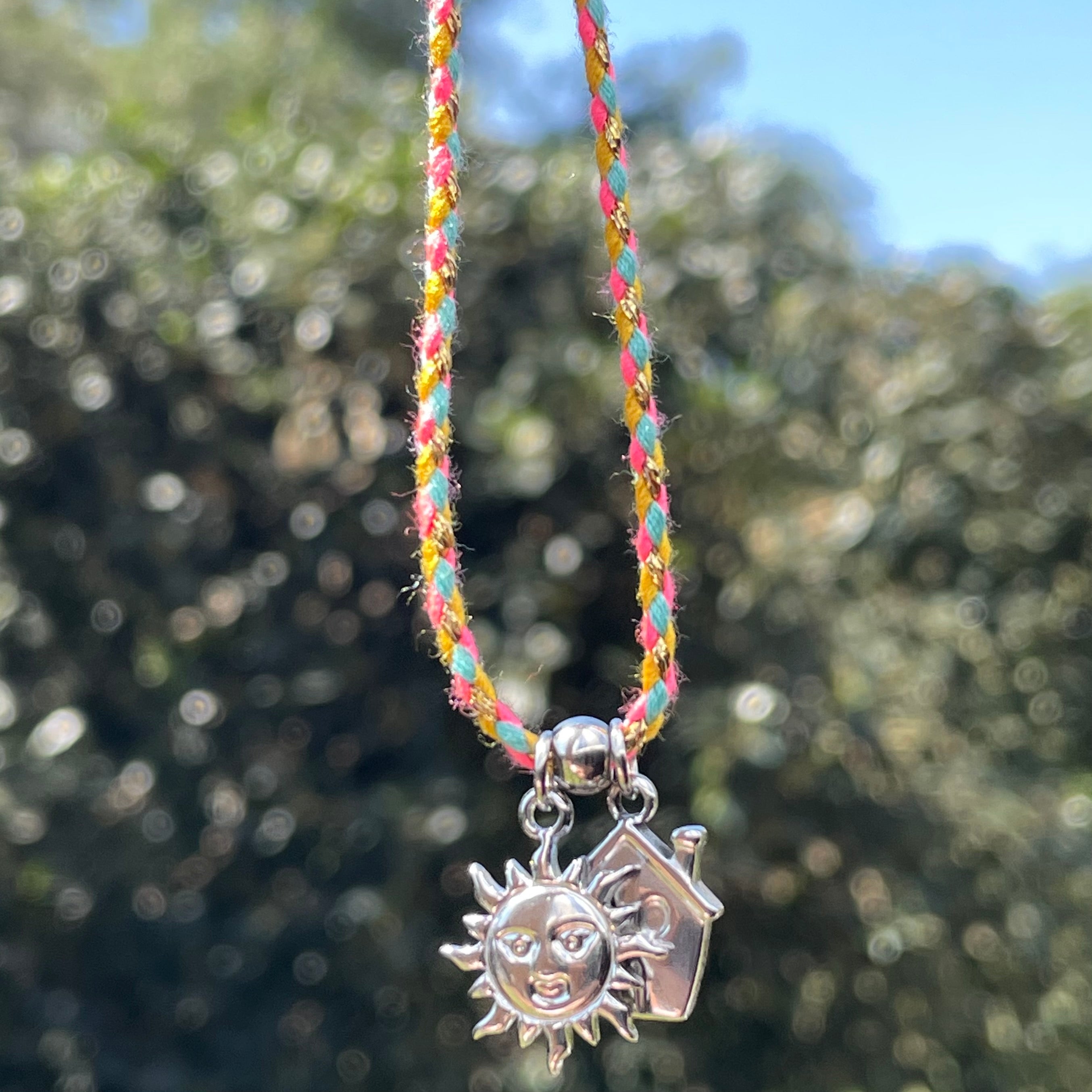 Collana intreccio di colori in 3 colori