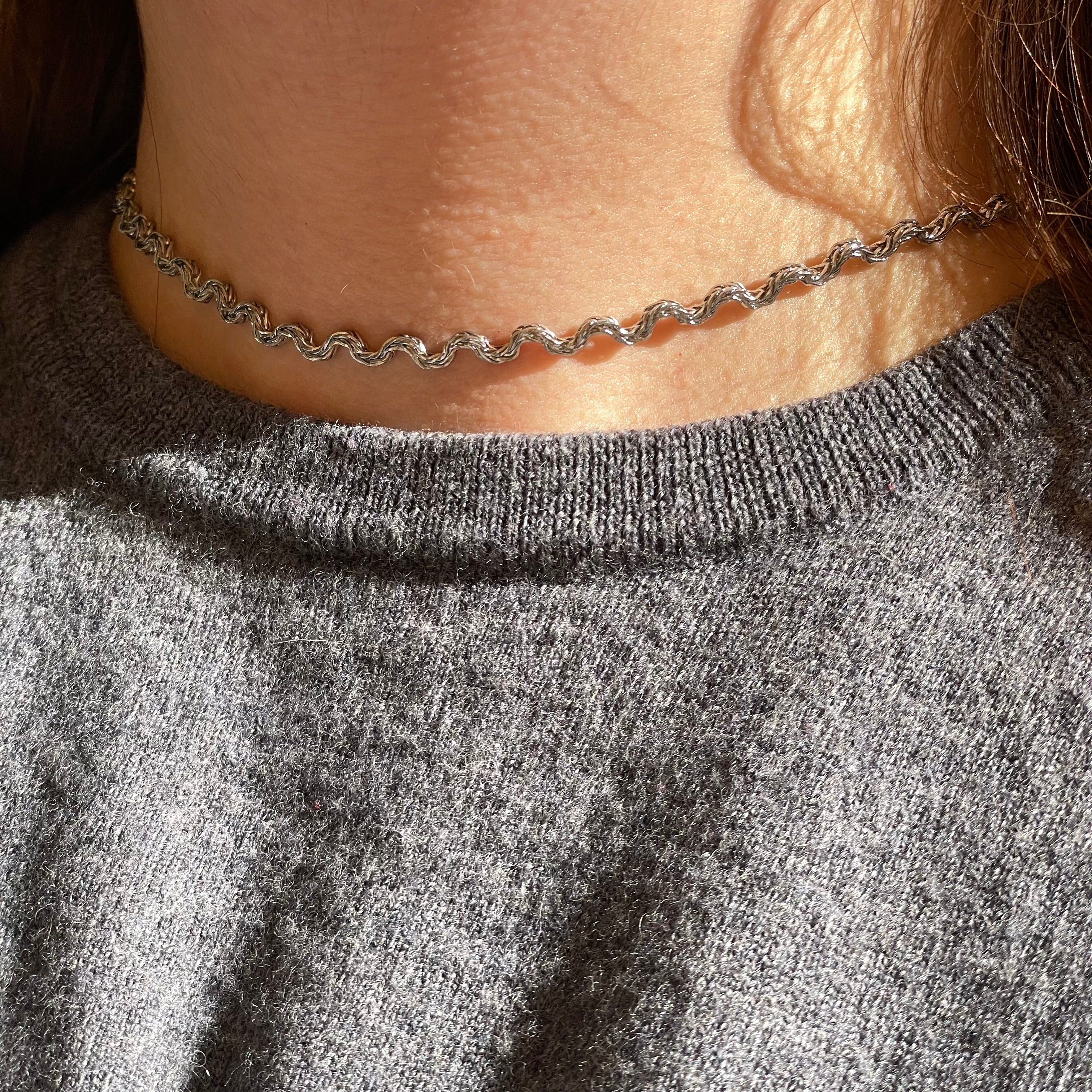 Collana ondulata in 2 colori