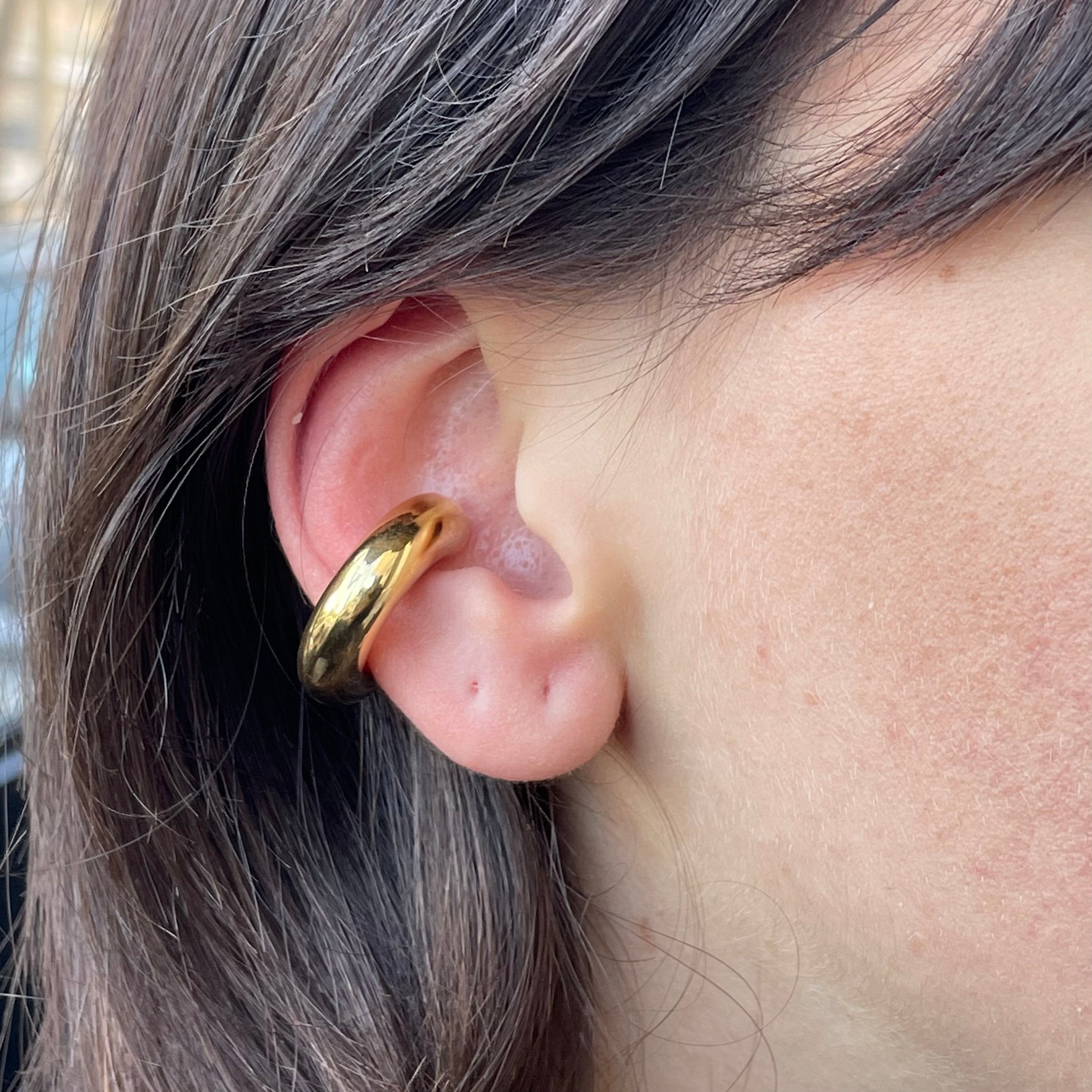 Ear cuff liscio medio in 2 colori