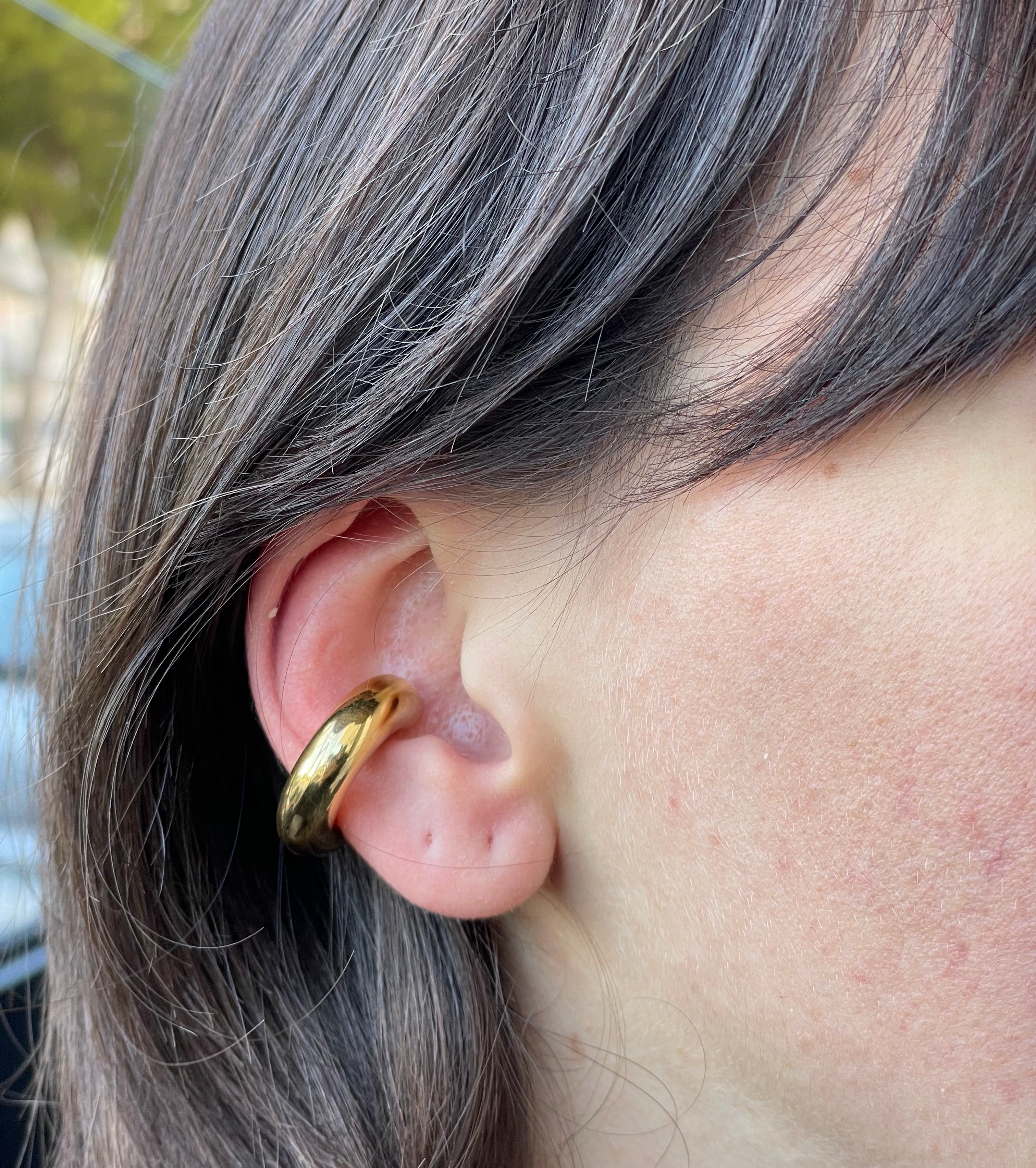 Ear cuff liscio medio in 2 colori
